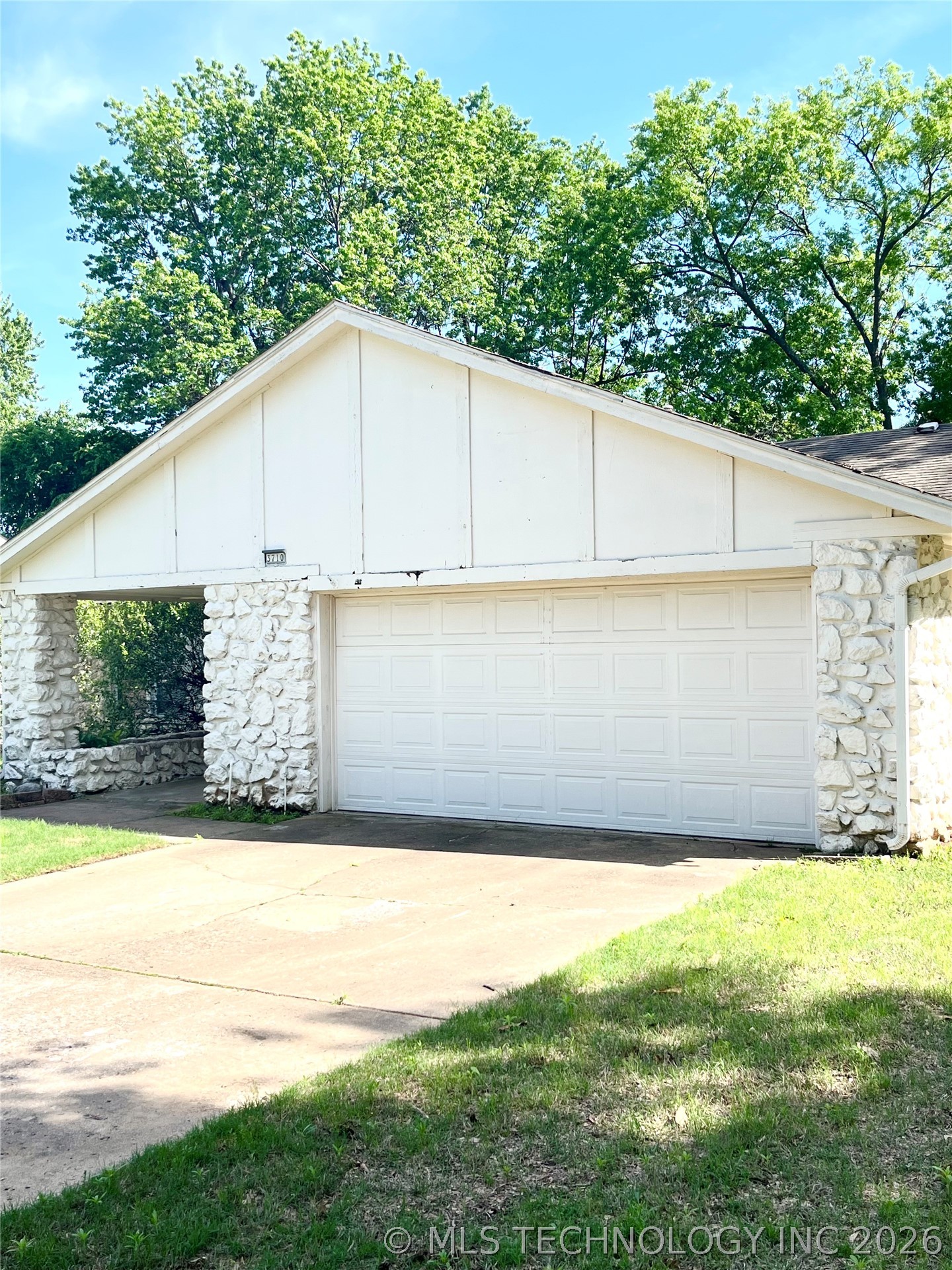 3710 E 85th Street