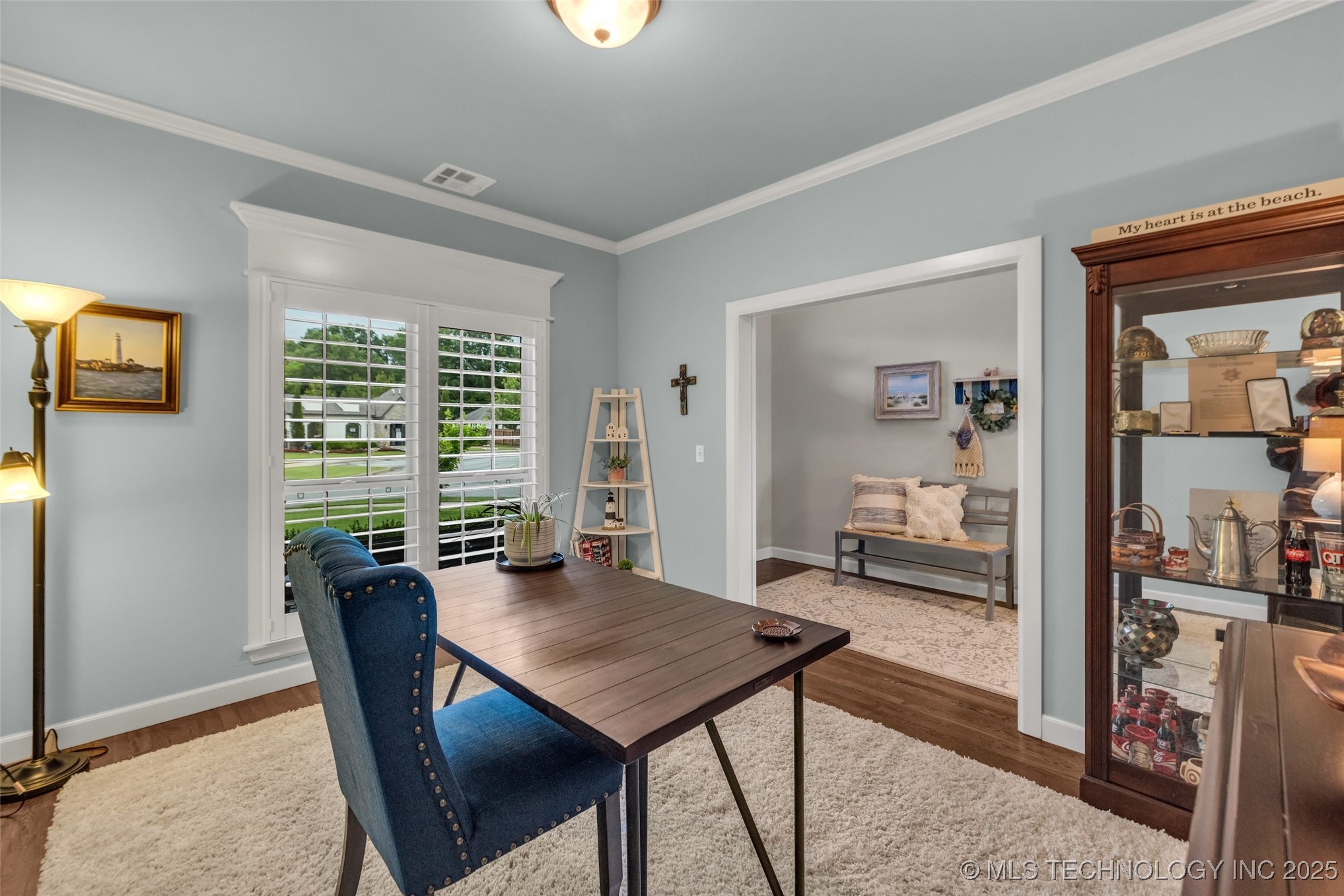 6808 S Chestnut Avenue