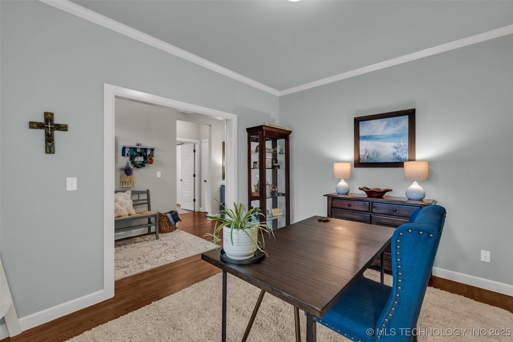 6808 S Chestnut Avenue