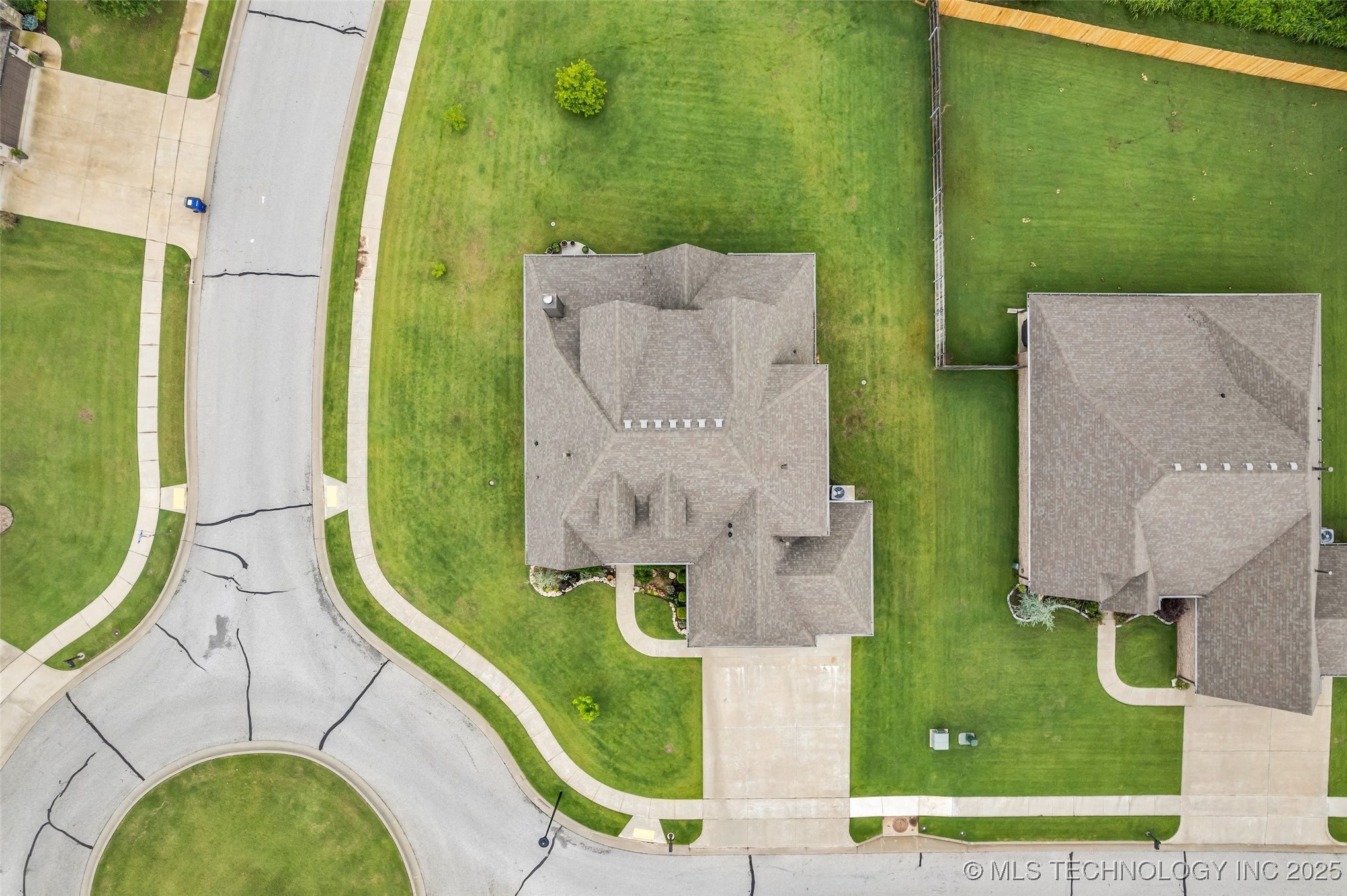 6808 S Chestnut Avenue