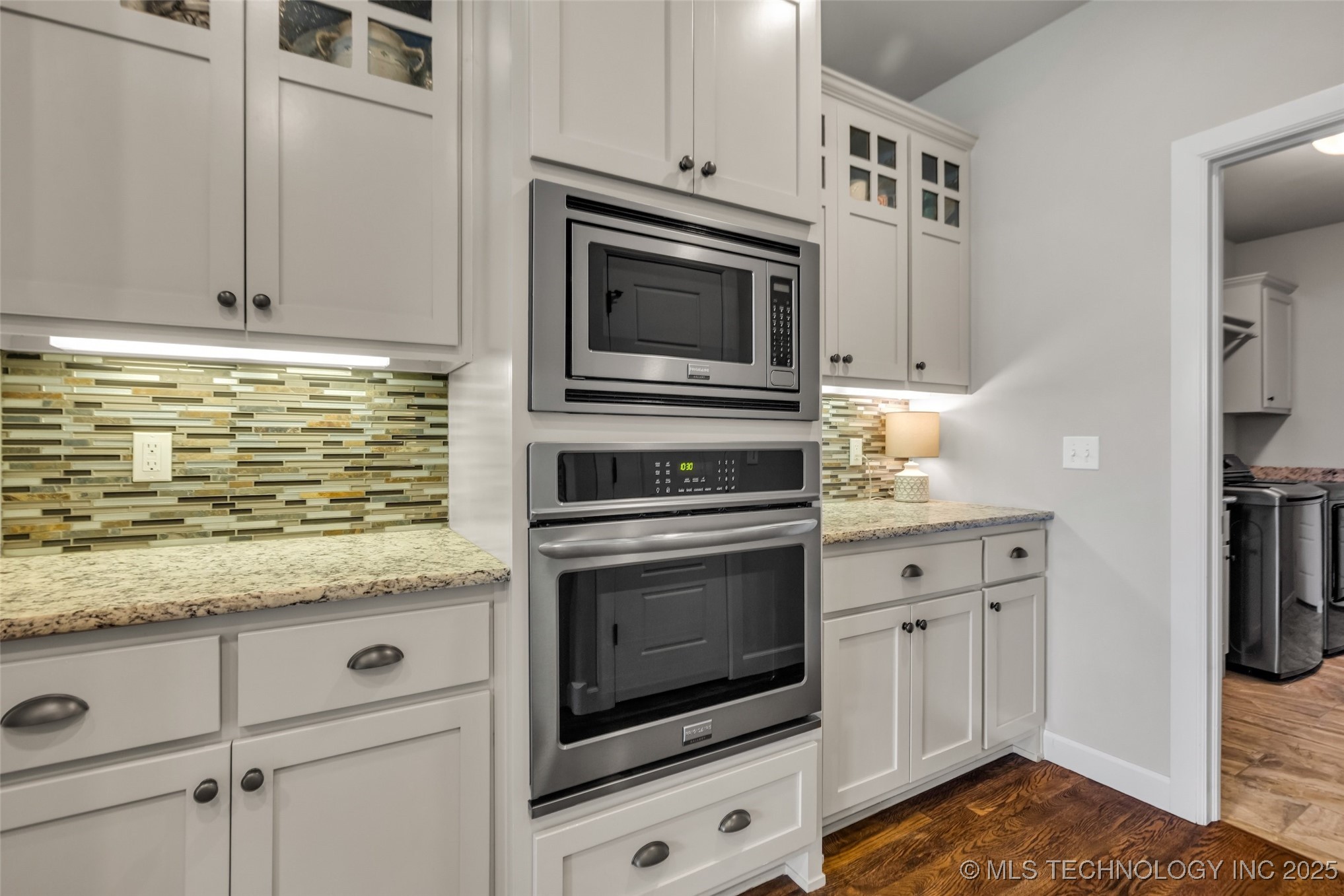 6808 S Chestnut Avenue