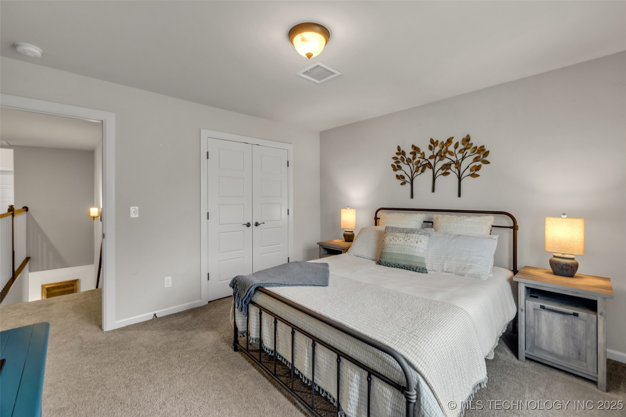 6808 S Chestnut Avenue