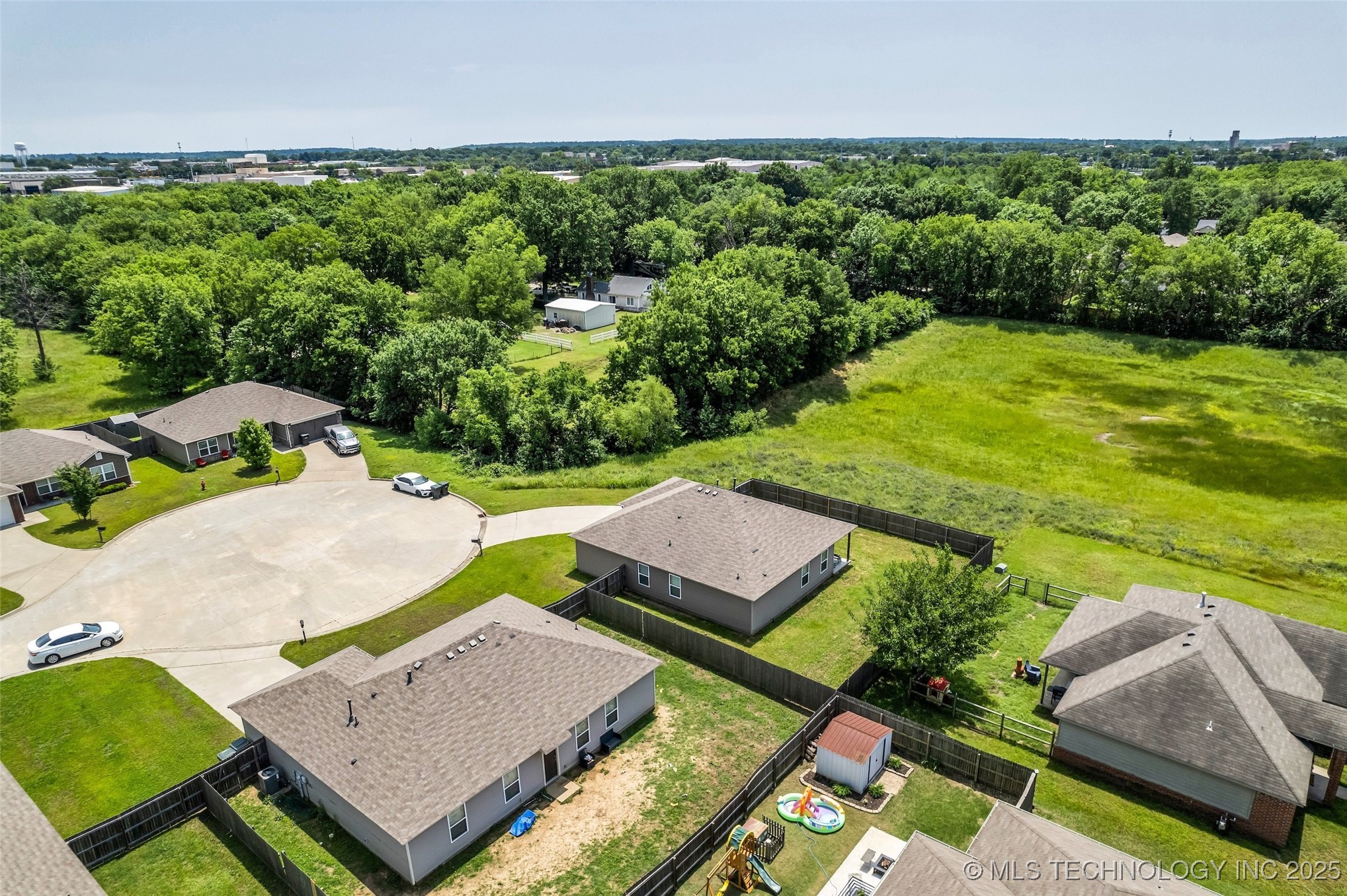 2801 Lariat Lane