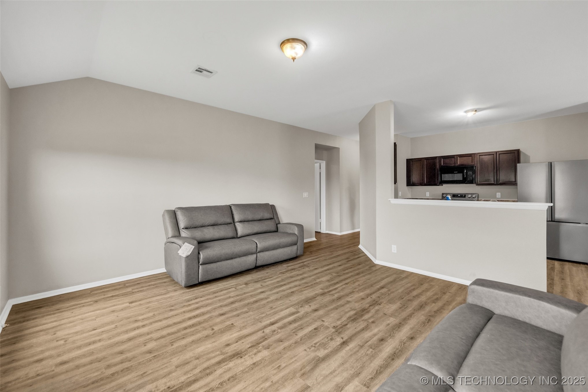2801 Lariat Lane