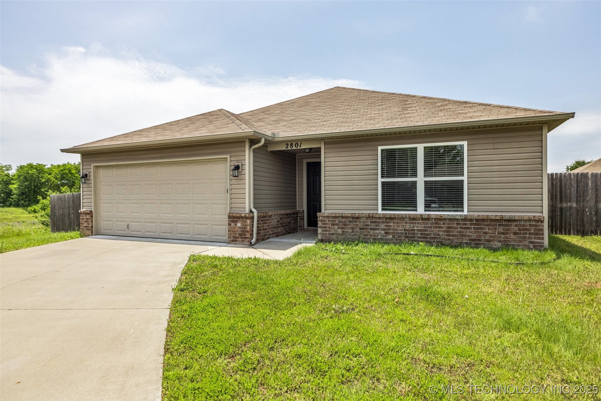 2801 Lariat Lane
