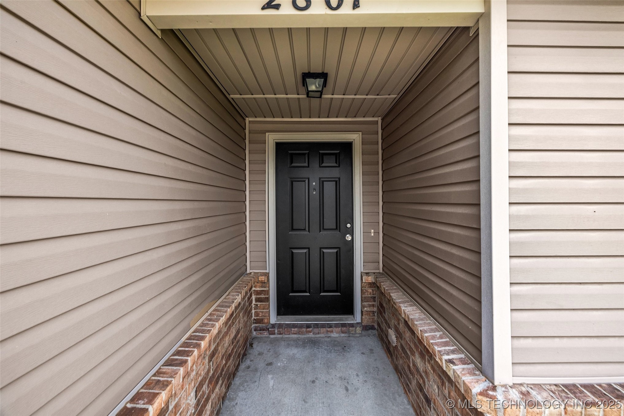 2801 Lariat Lane