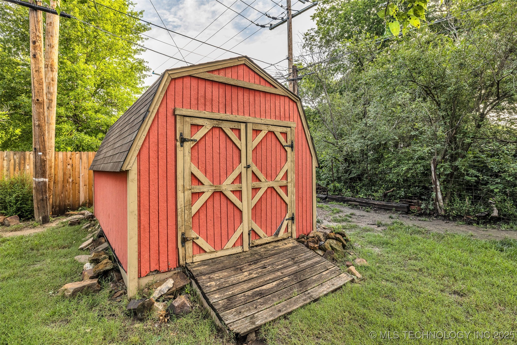 4023 E 36th Street S