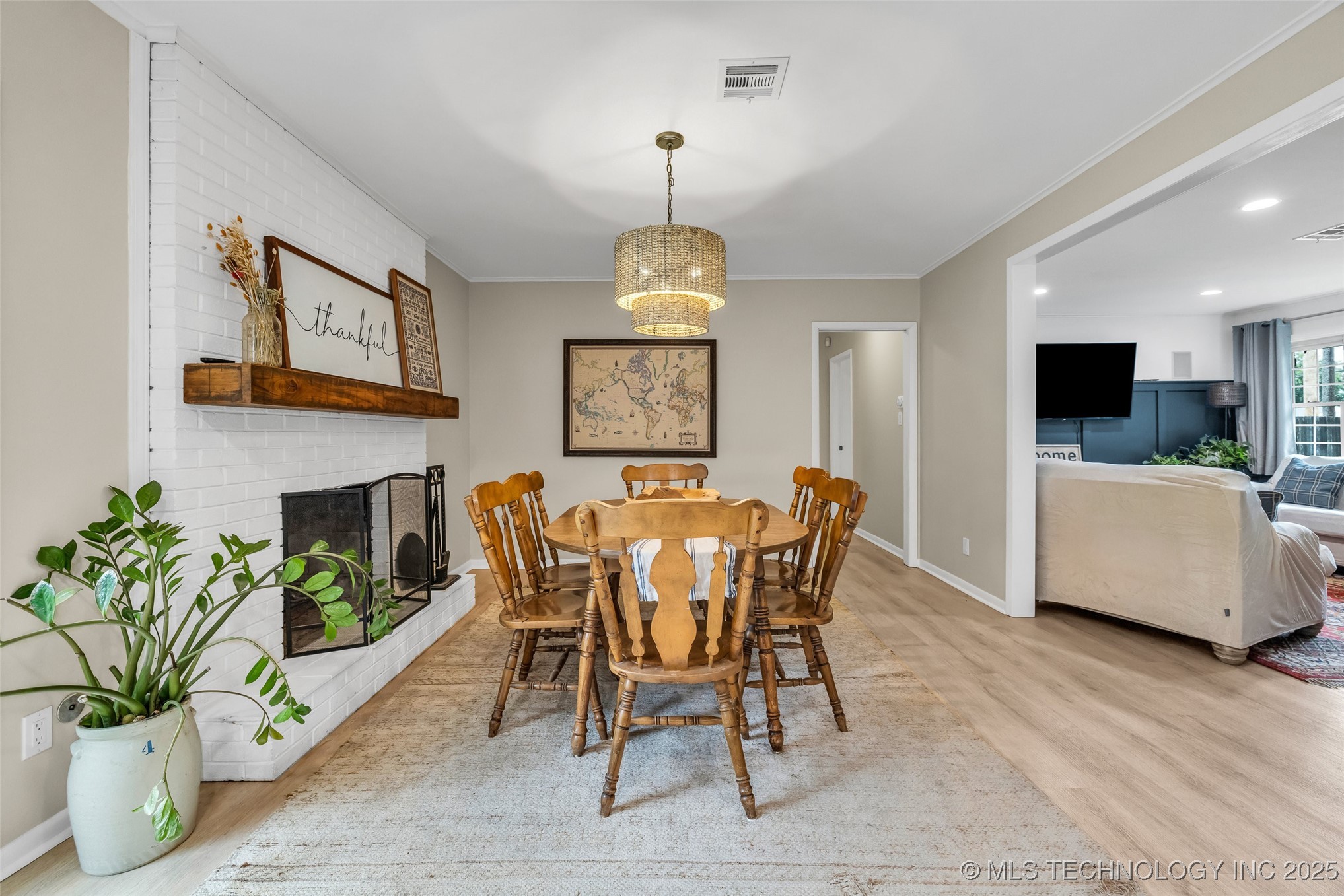 4023 E 36th Street S