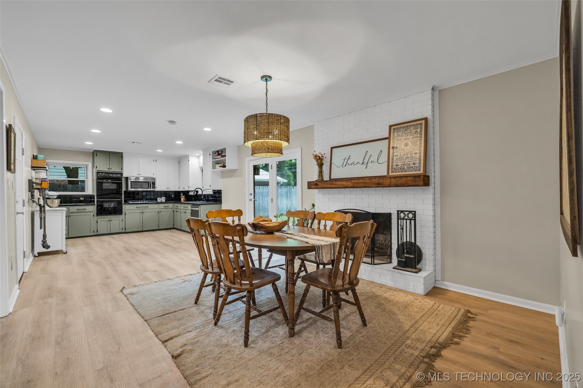 4023 E 36th Street S