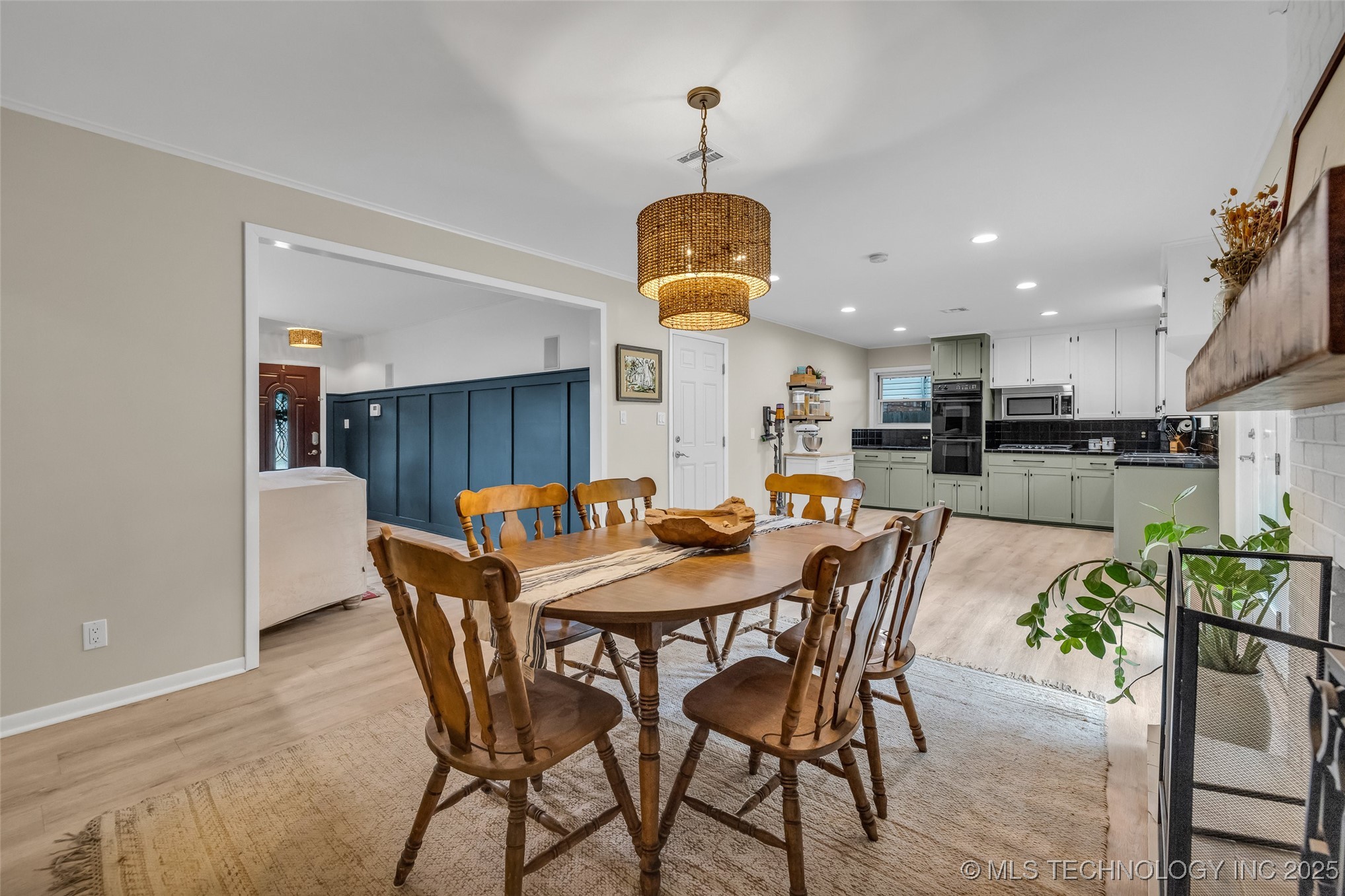 4023 E 36th Street S