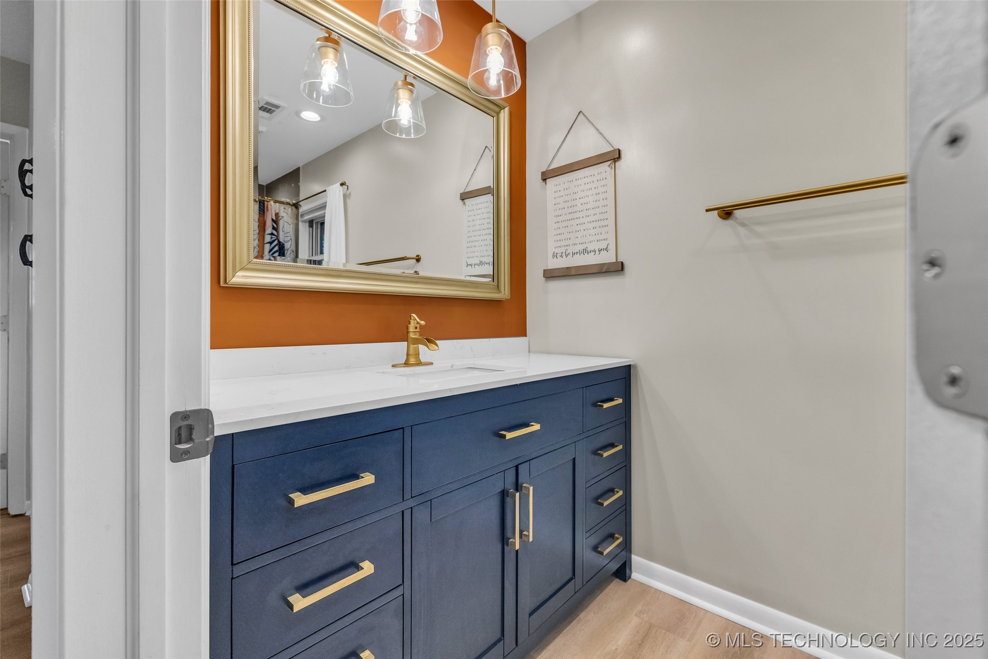 4023 E 36th Street S