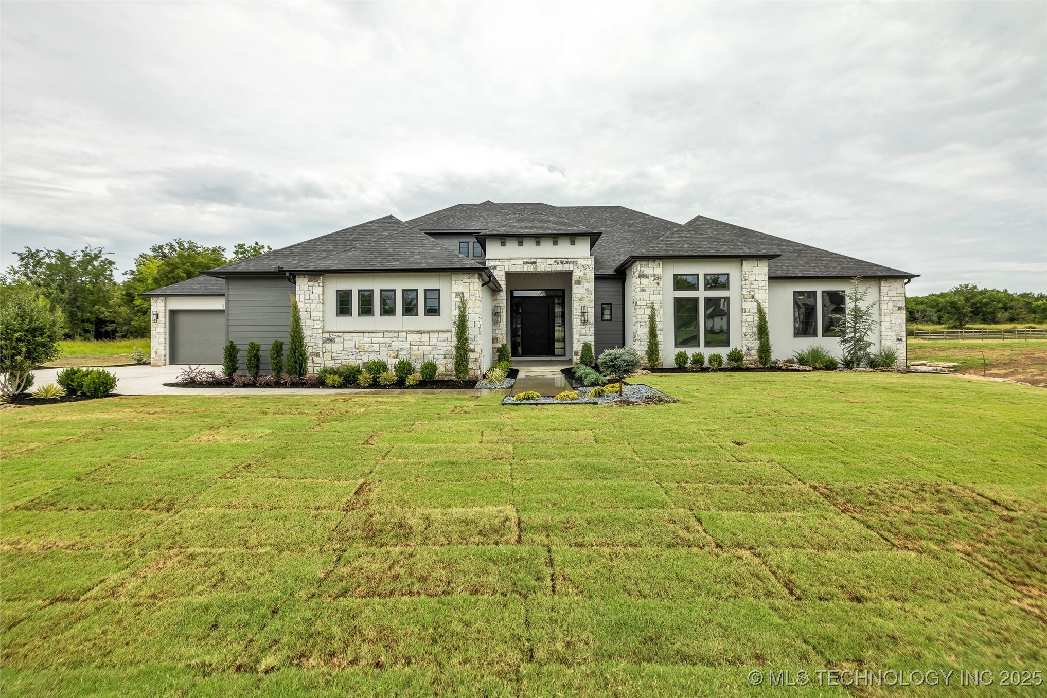 17761 E Patriot Drive