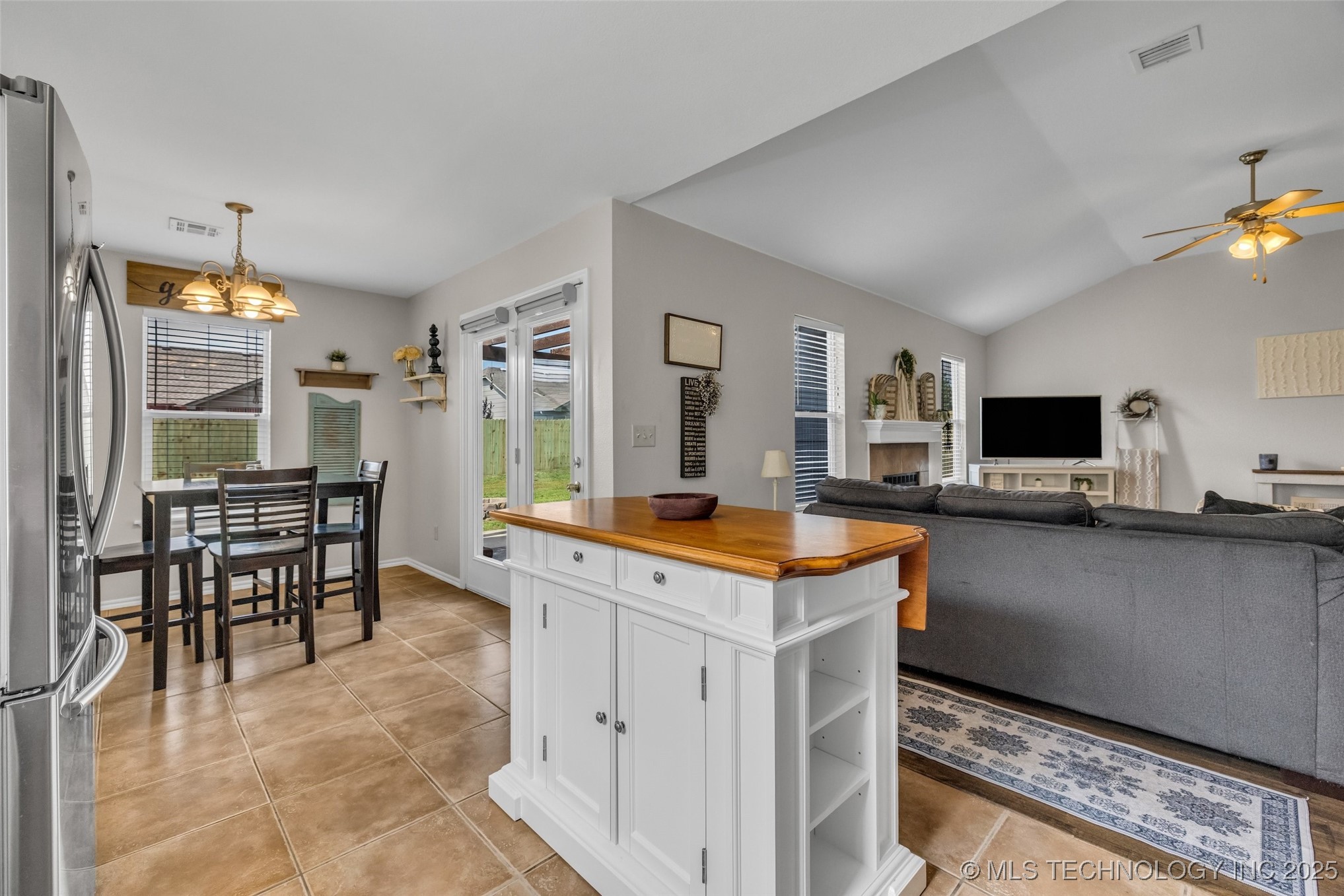 20409 E 44th Street S