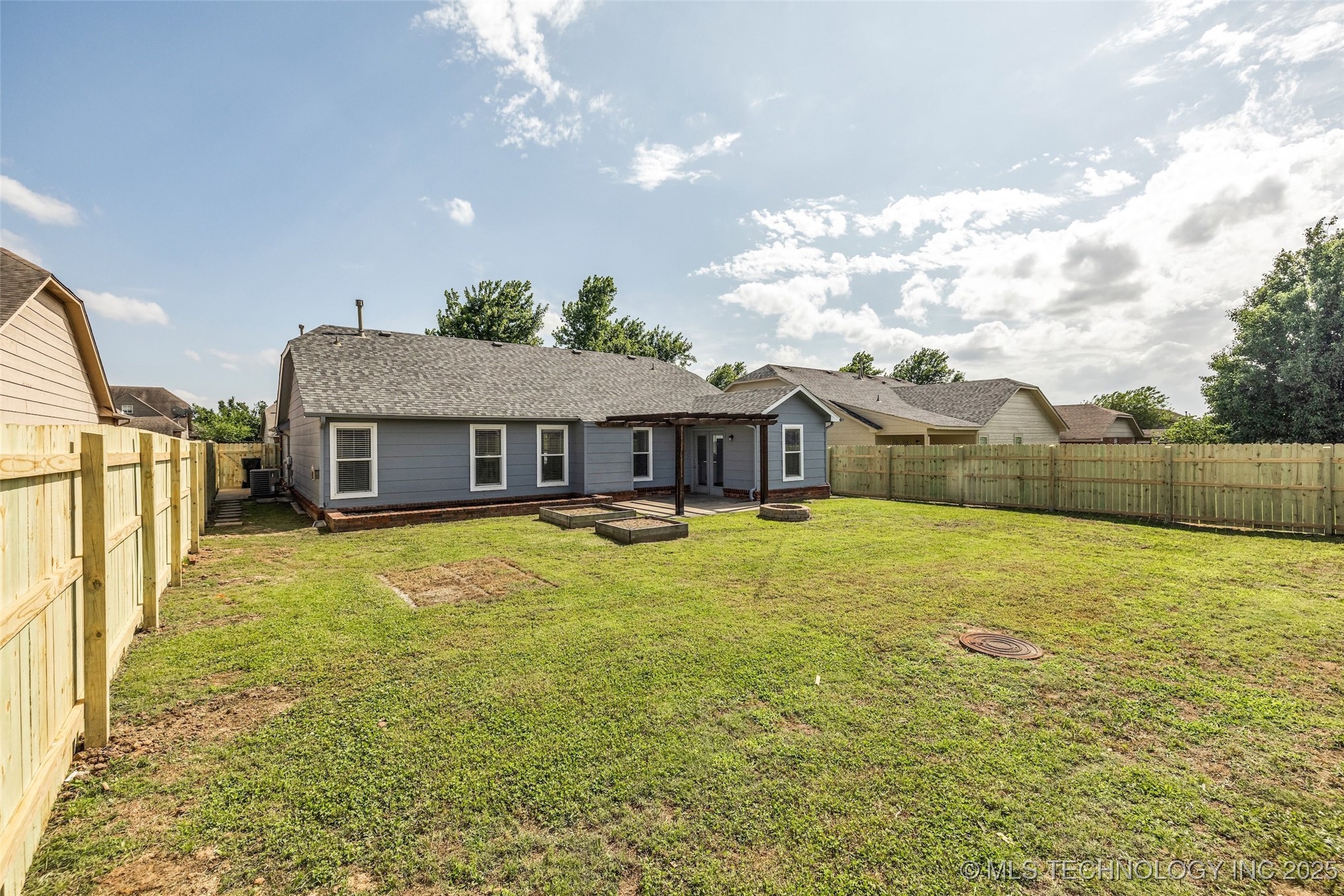 20409 E 44th Street S