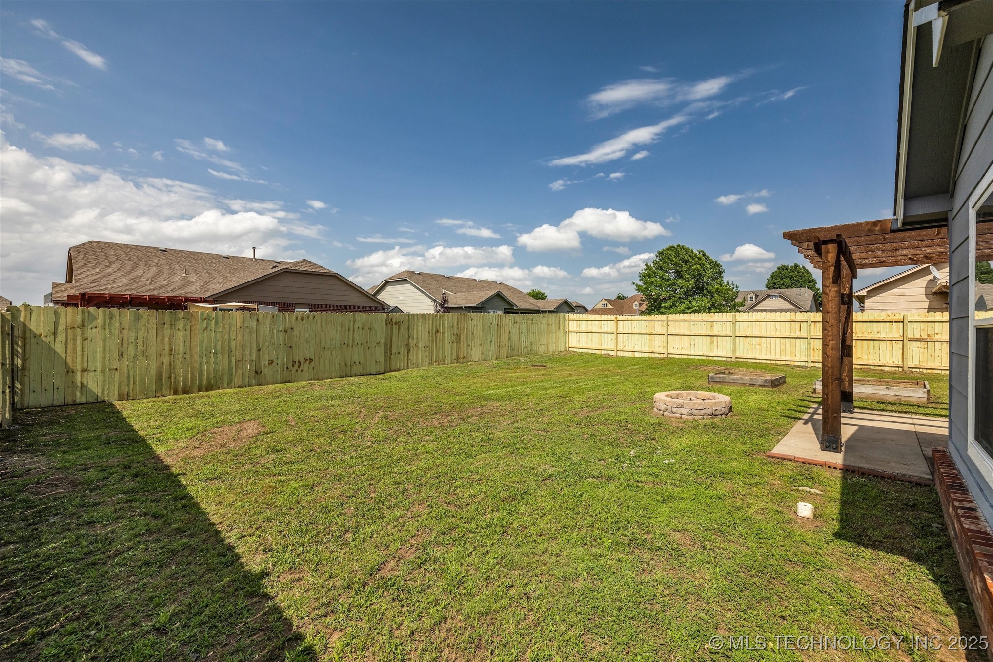 20409 E 44th Street S