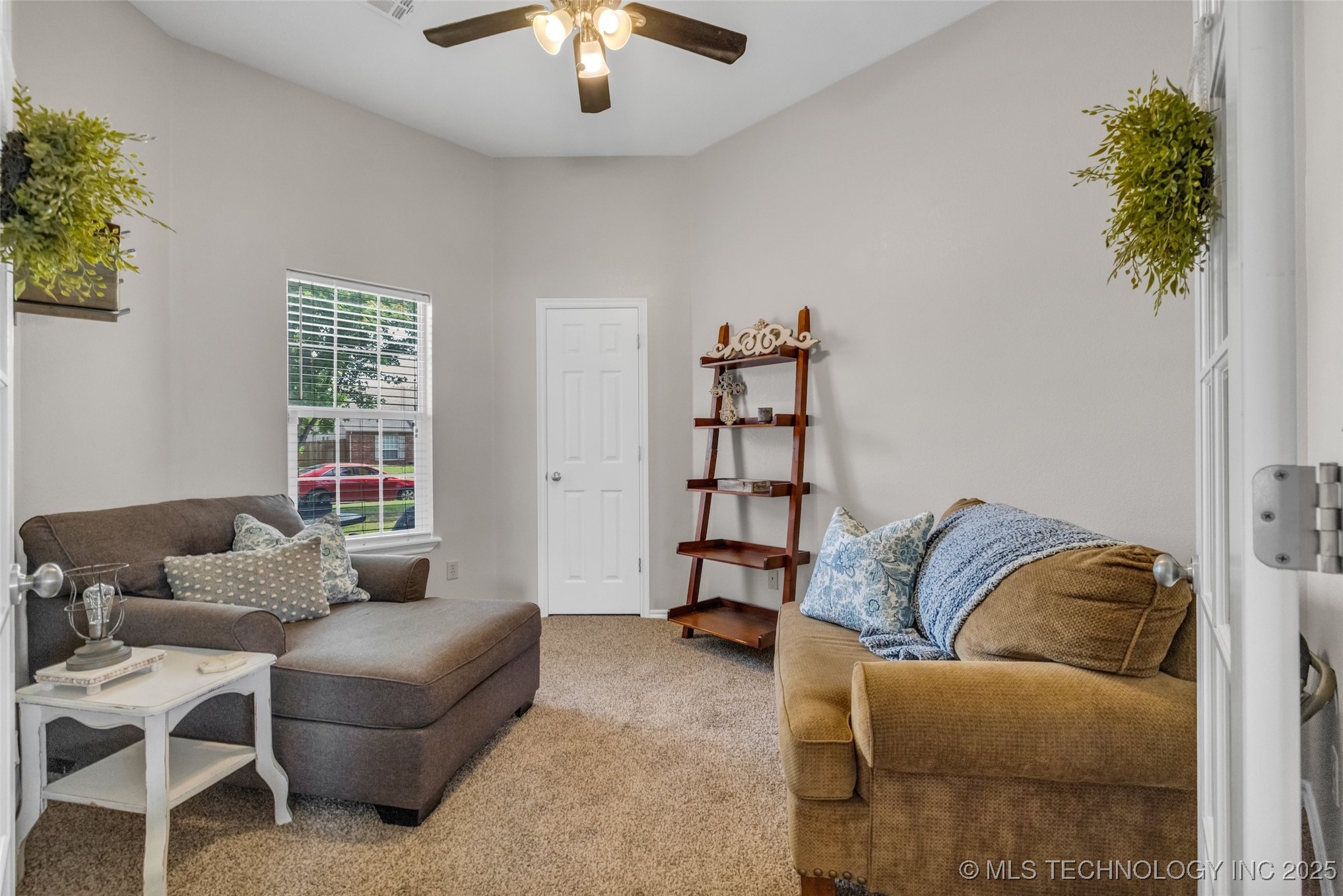 20409 E 44th Street S