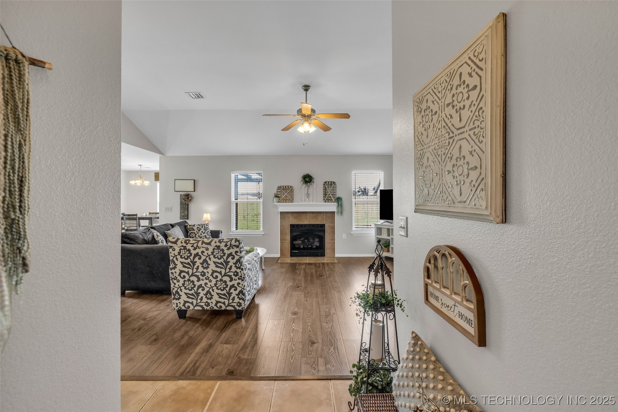 20409 E 44th Street S