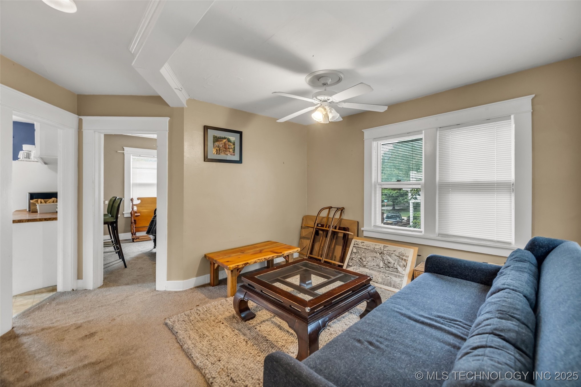 1006 E 17th Place