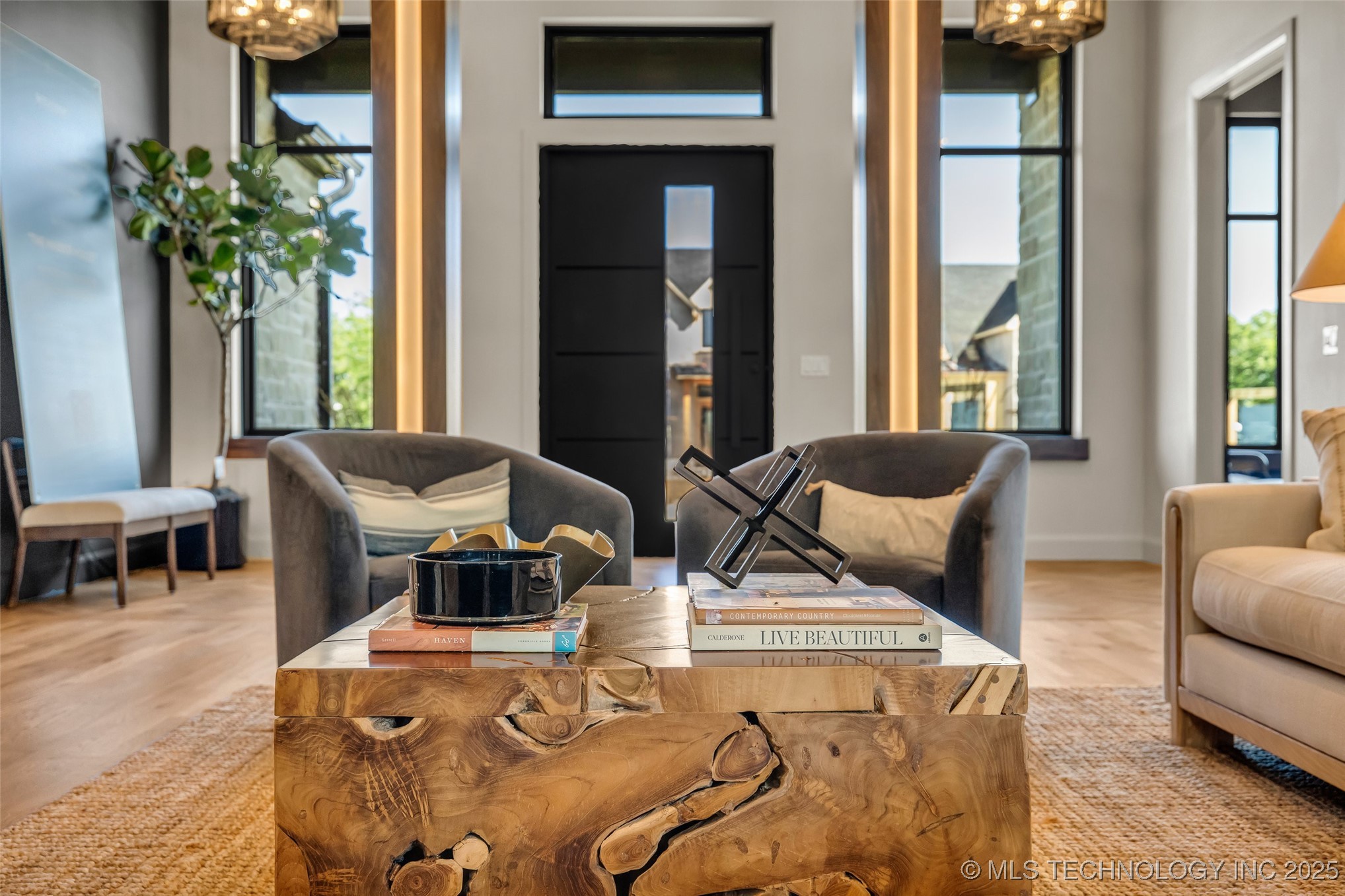 17624 E White Tail Cove