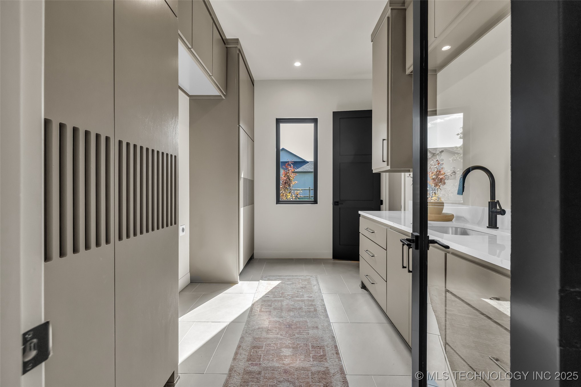 17624 E White Tail Cove