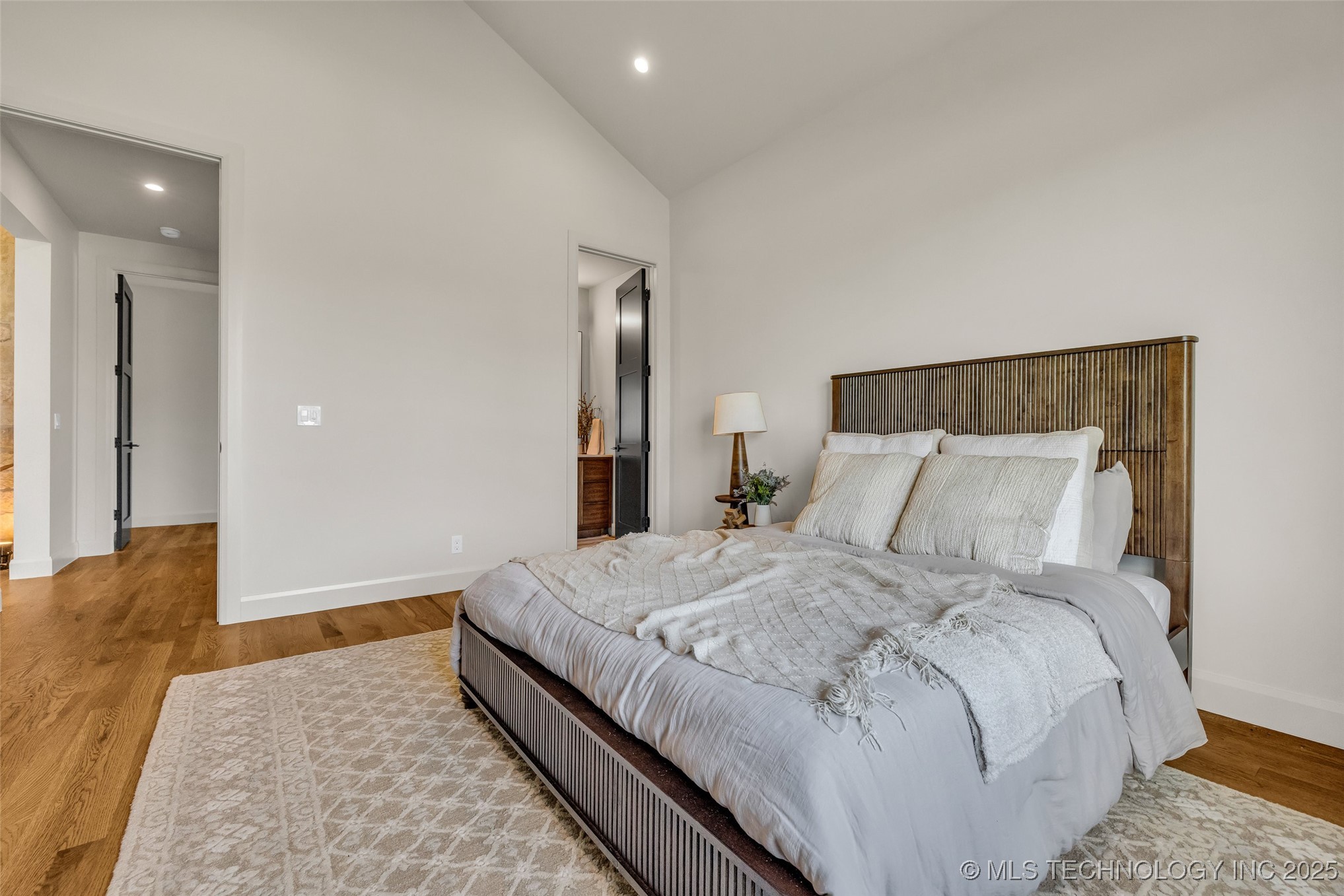 17624 E White Tail Cove