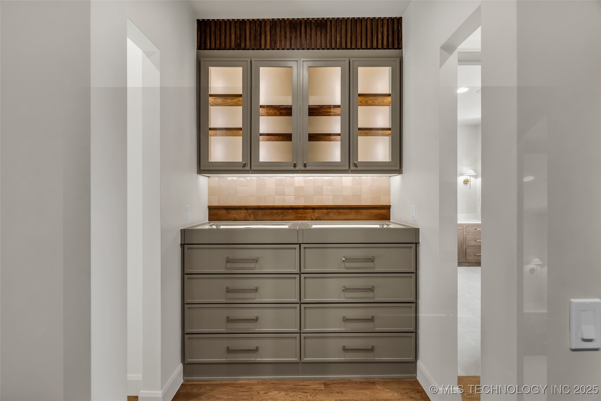 17624 E White Tail Cove