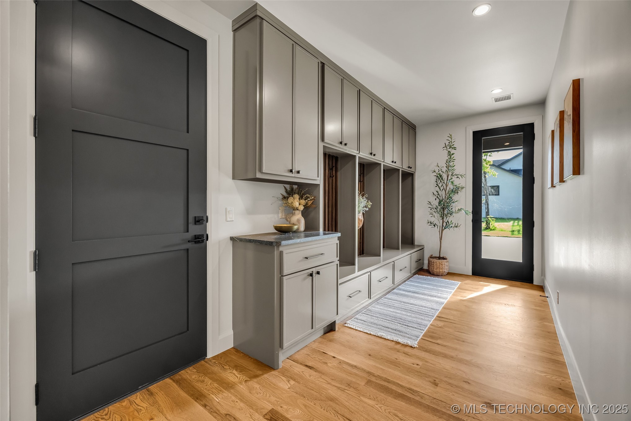 17624 E White Tail Cove