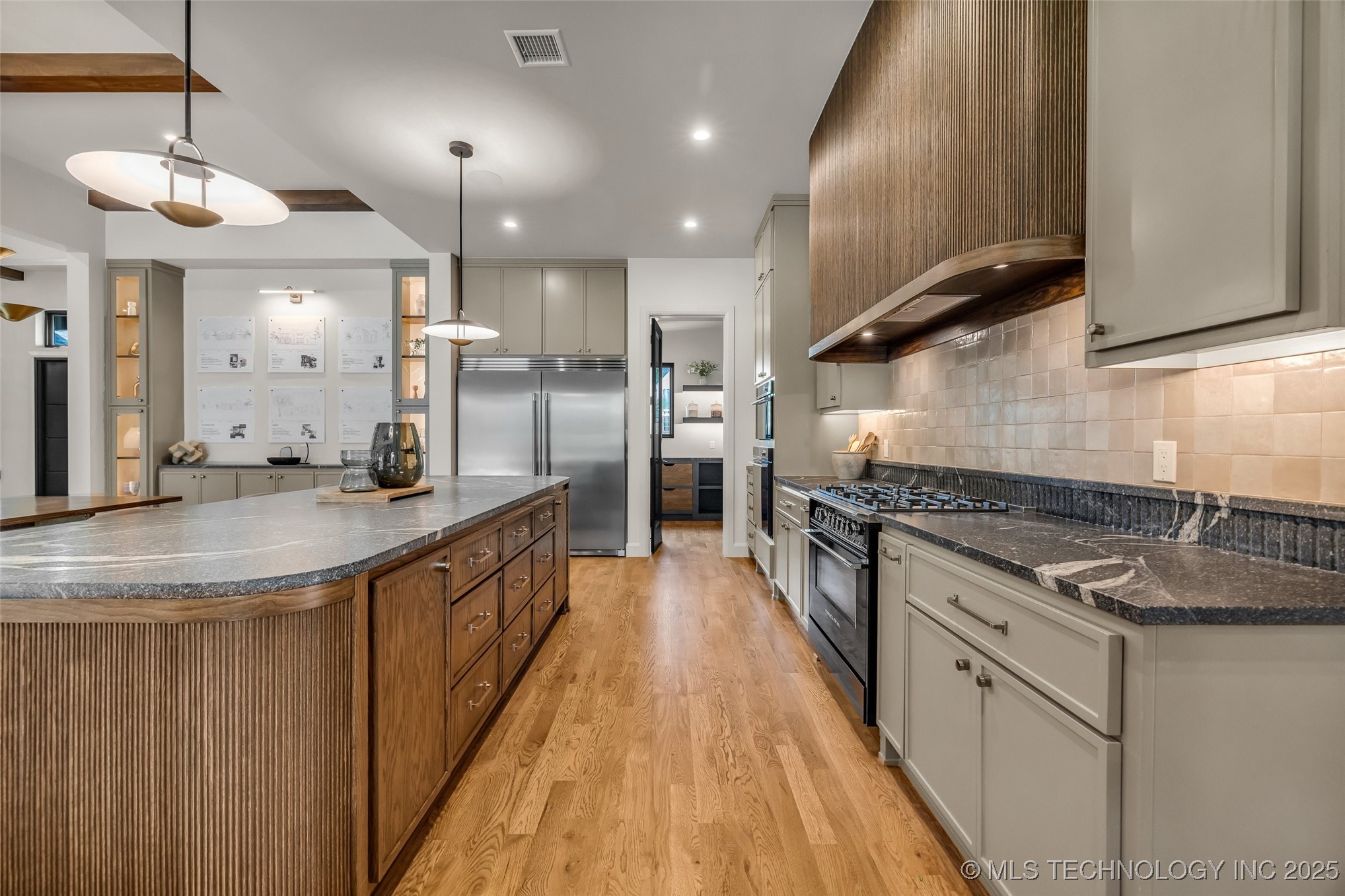 17624 E White Tail Cove