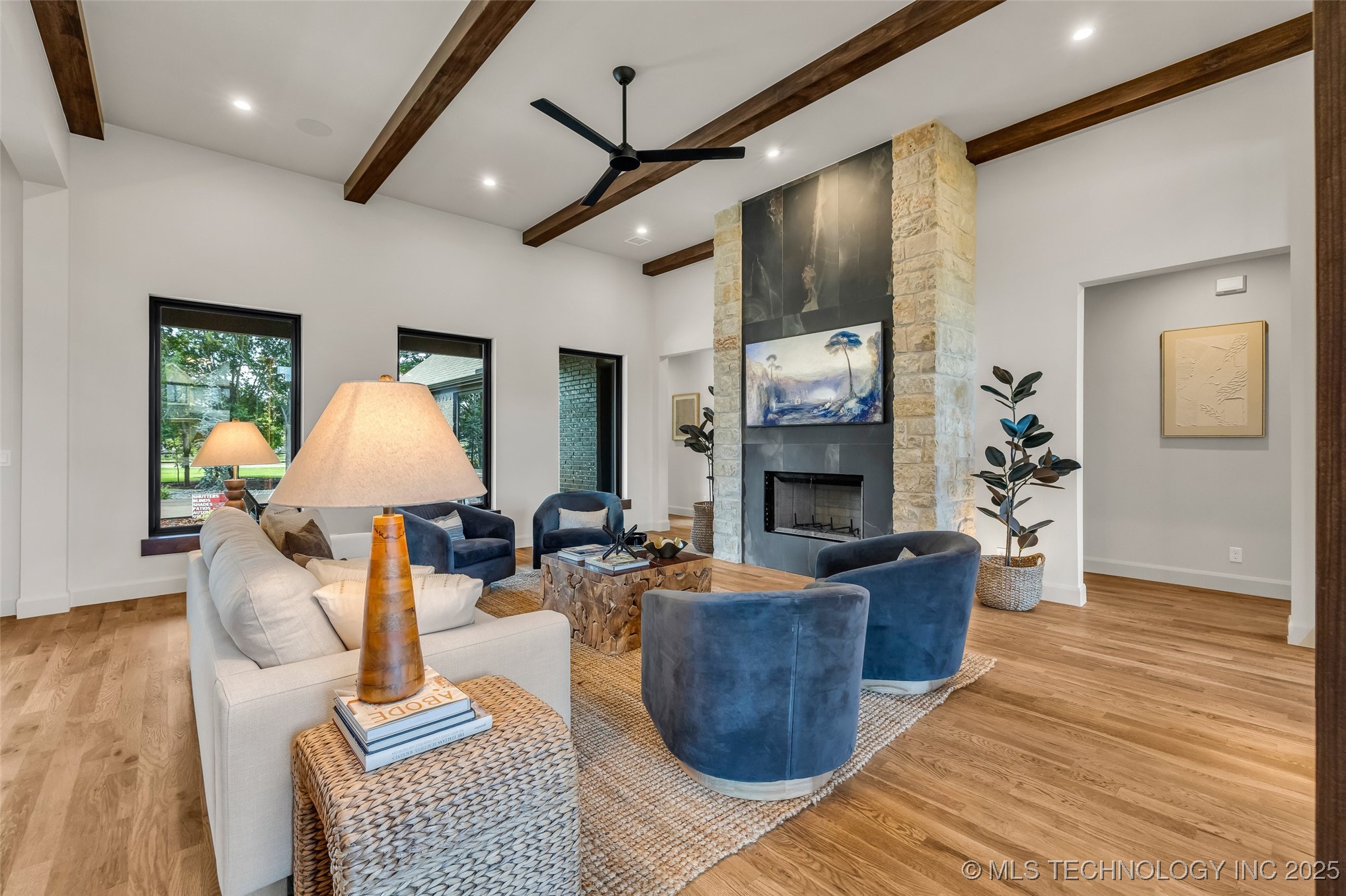 17624 E White Tail Cove