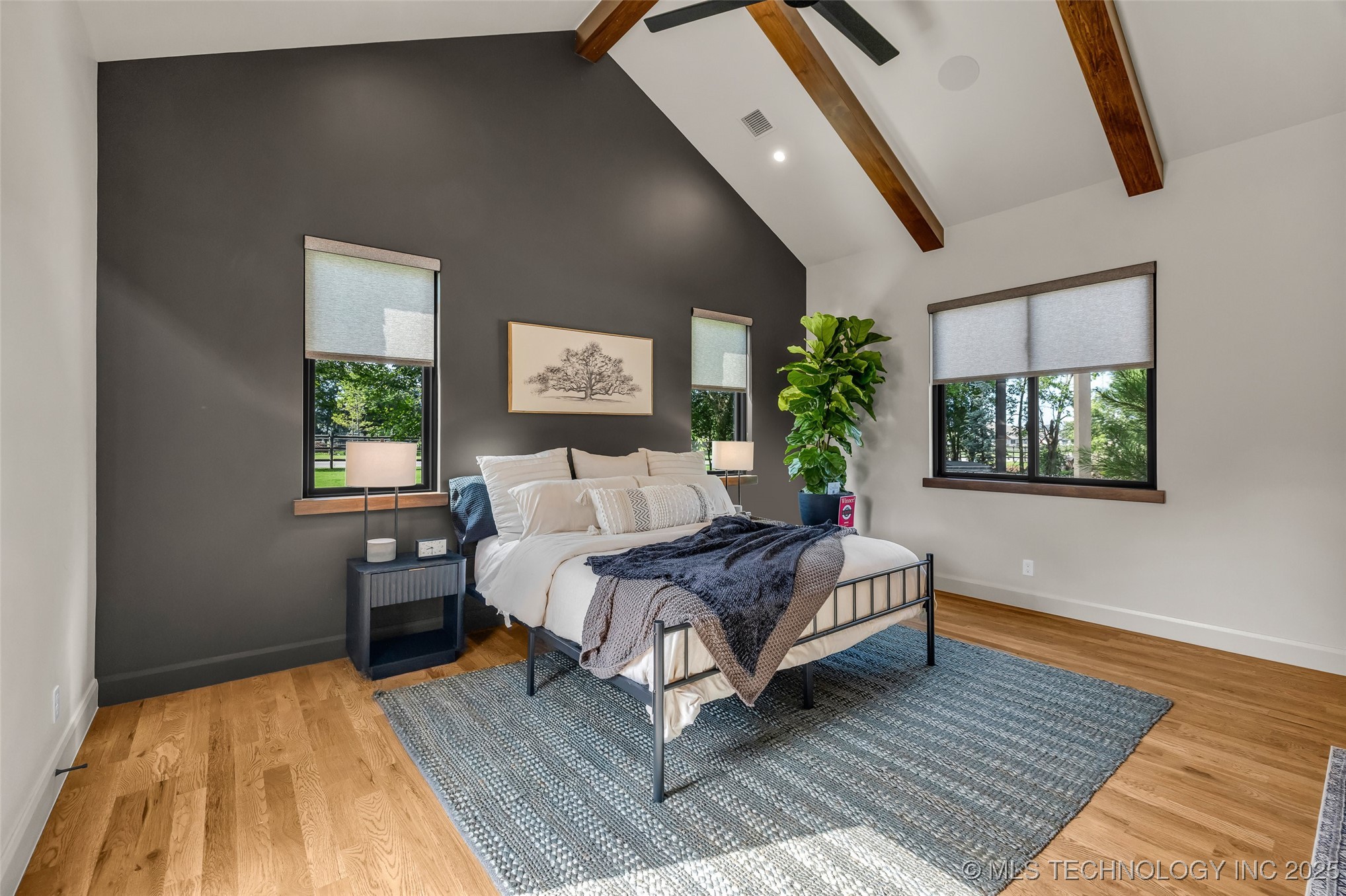 17624 E White Tail Cove