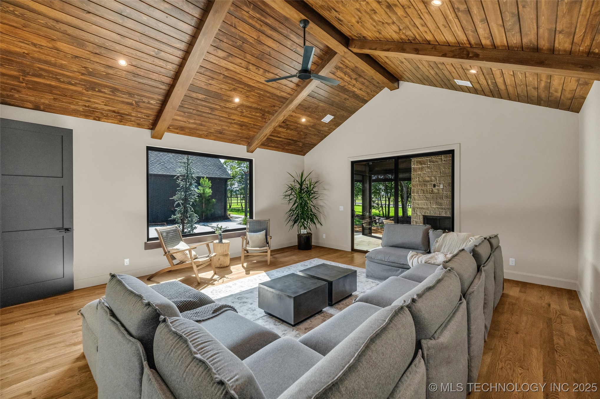 17624 E White Tail Cove