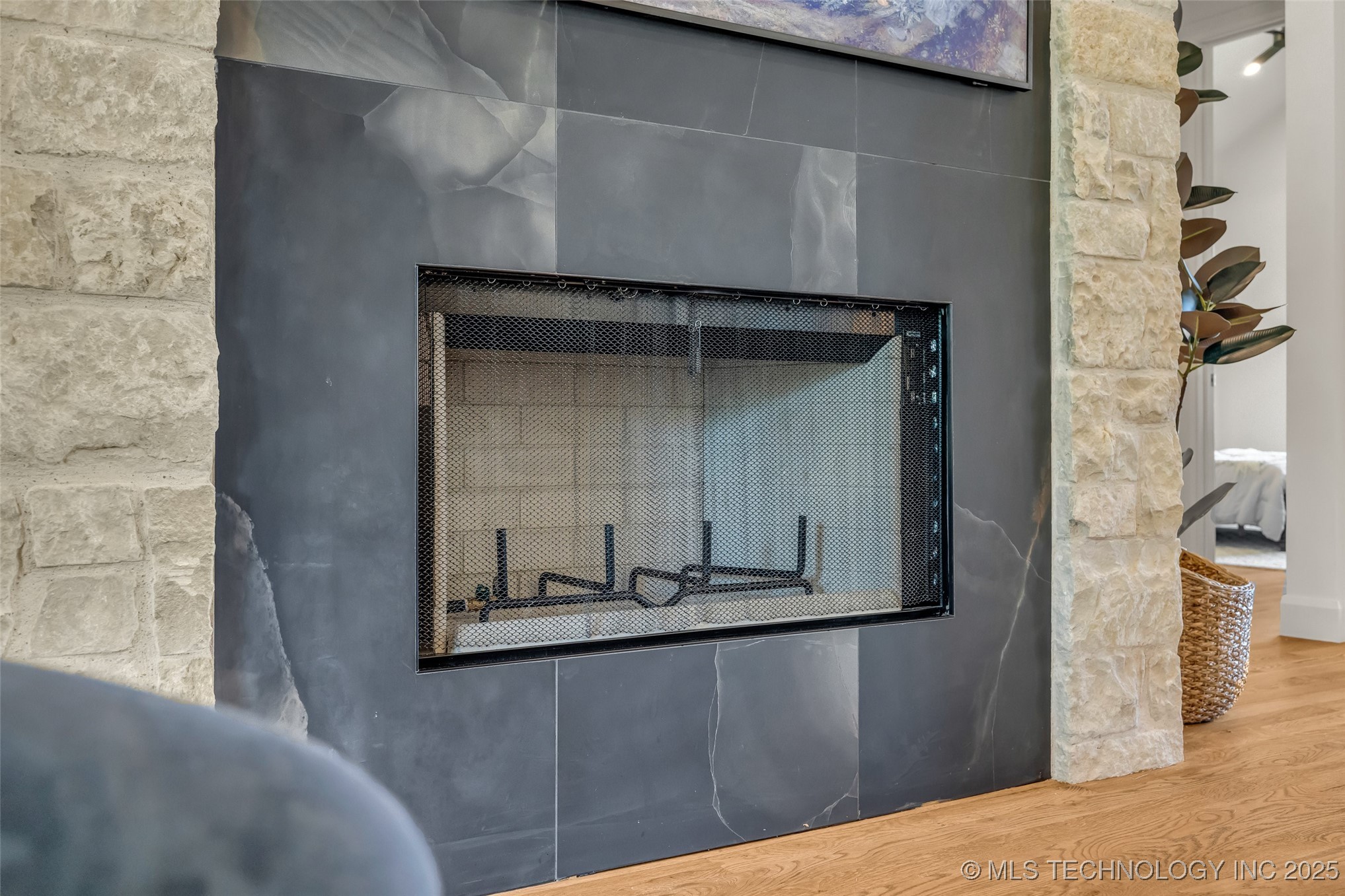 17624 E White Tail Cove