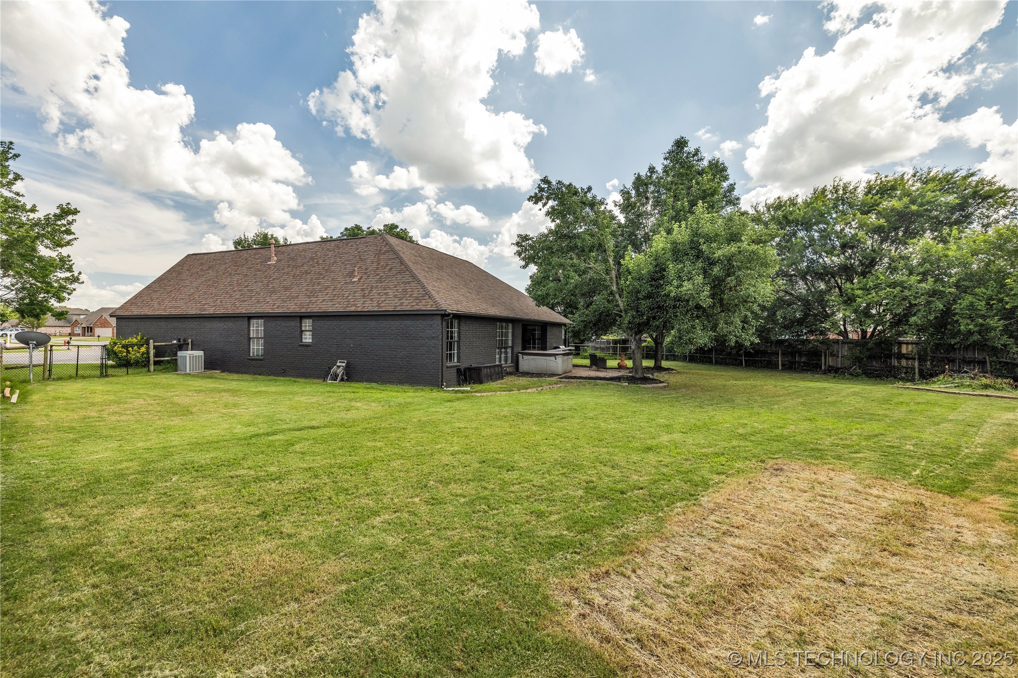 14900 E 88th Street N