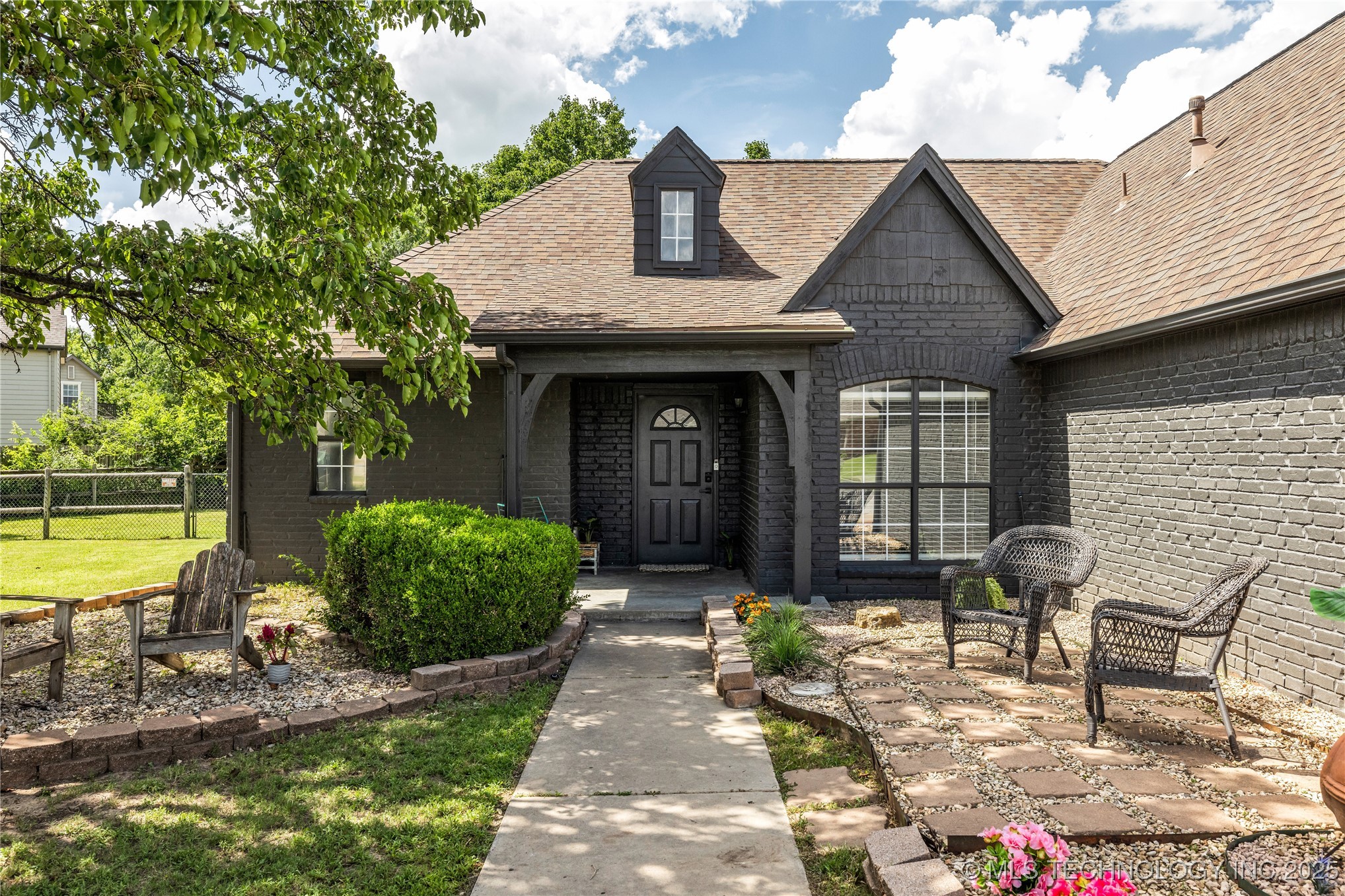 14900 E 88th Street N