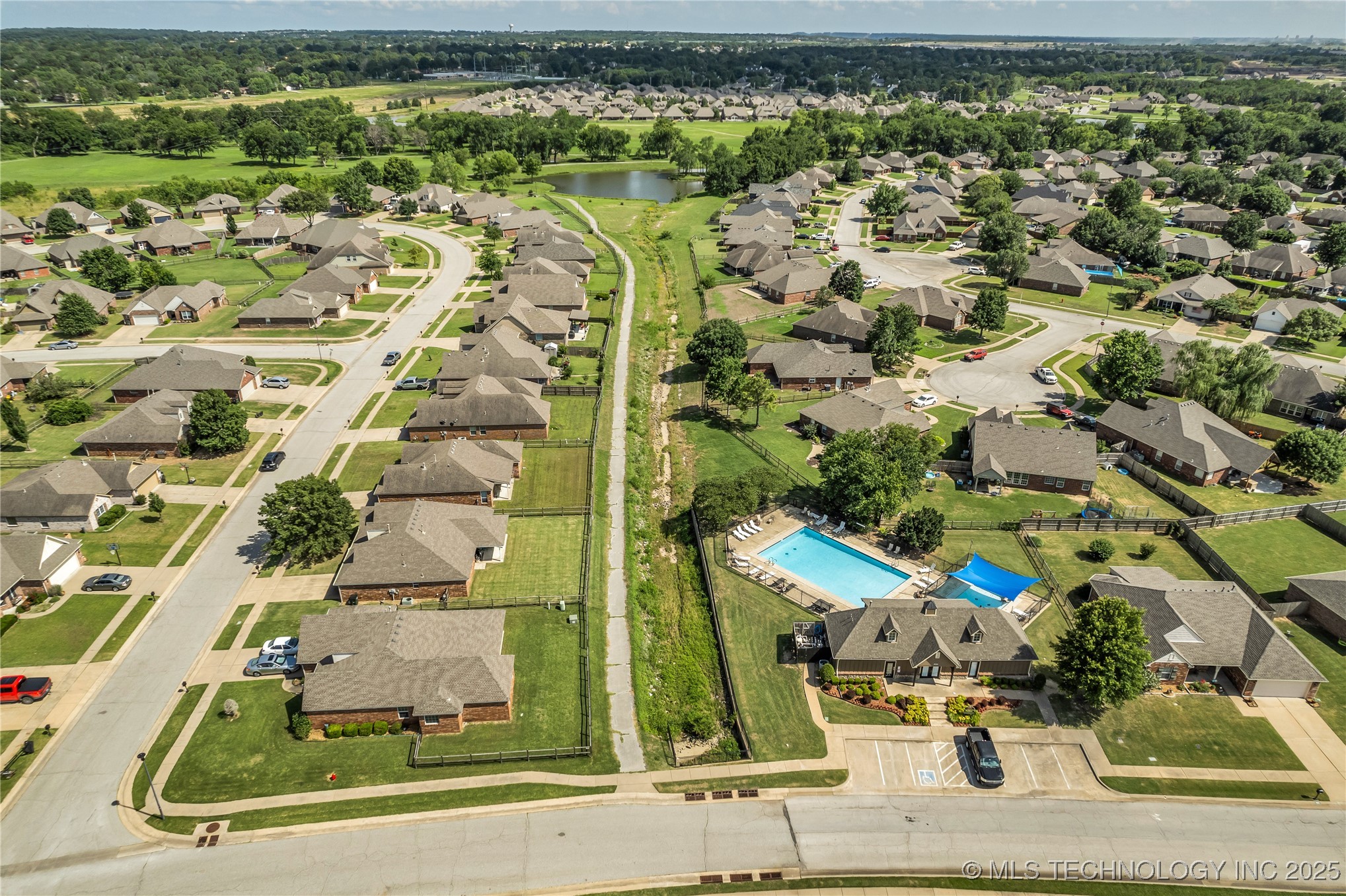 14900 E 88th Street N