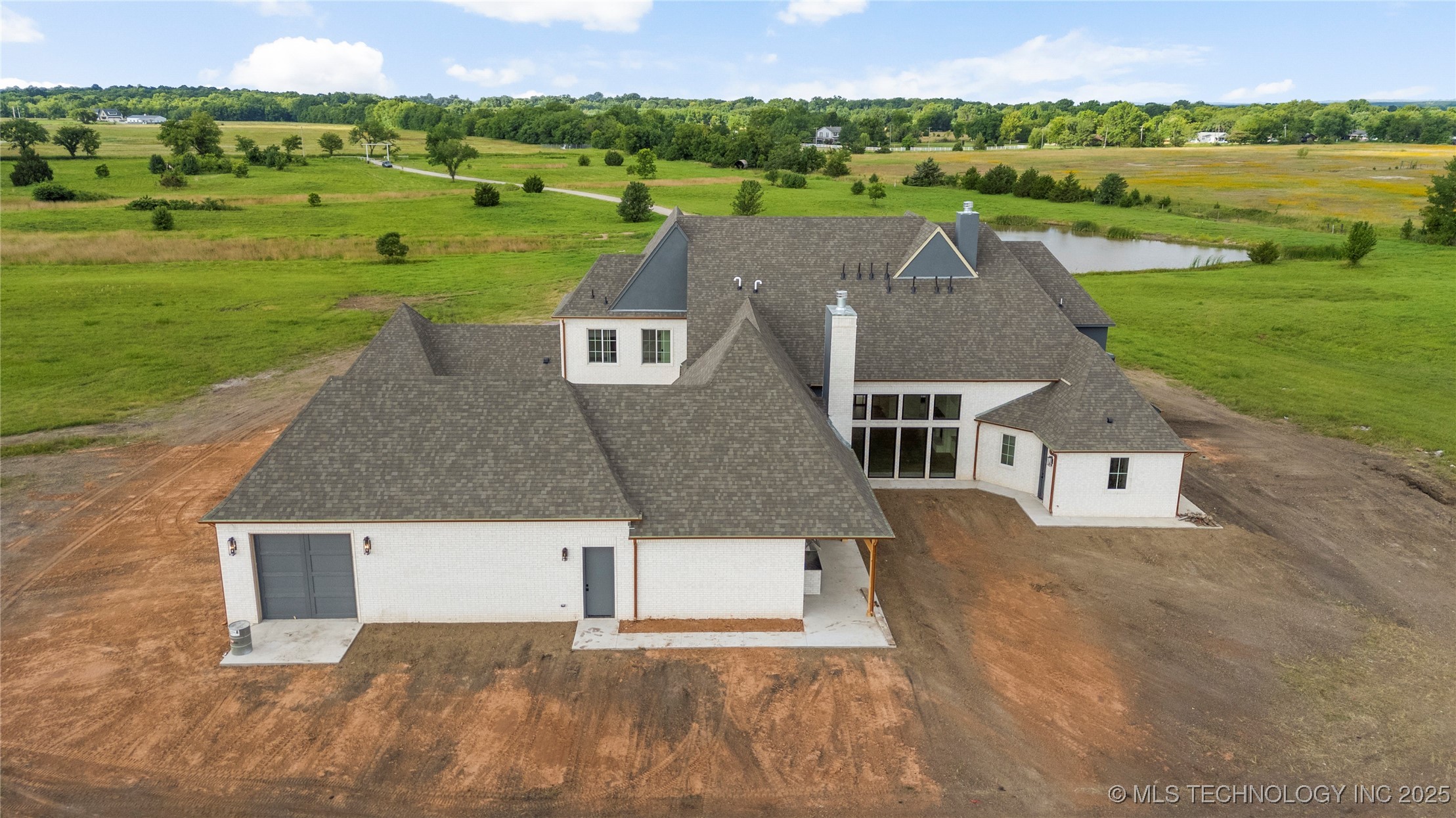 4867 W 201st Street S