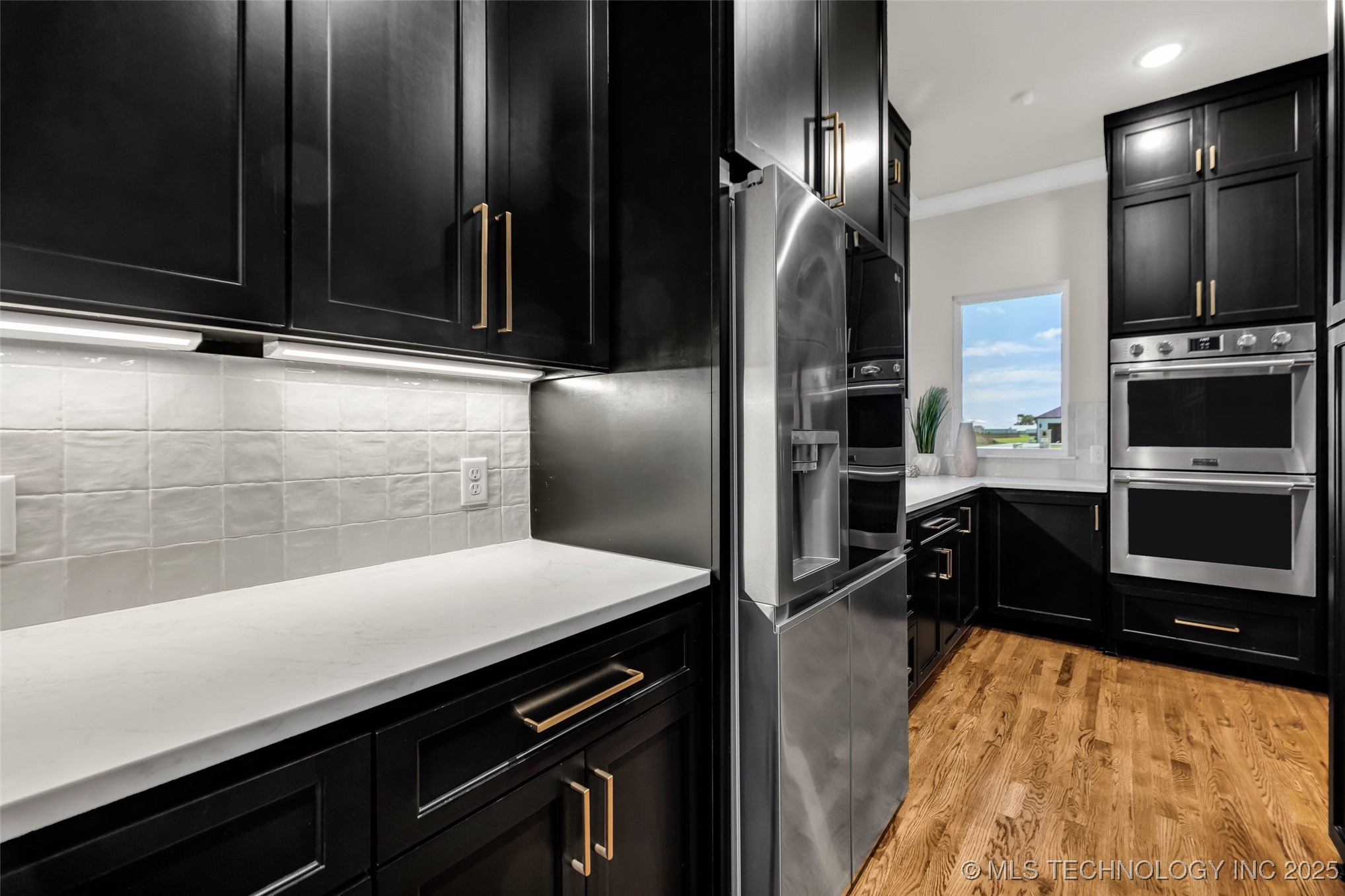 17076 S 31st East Avenue