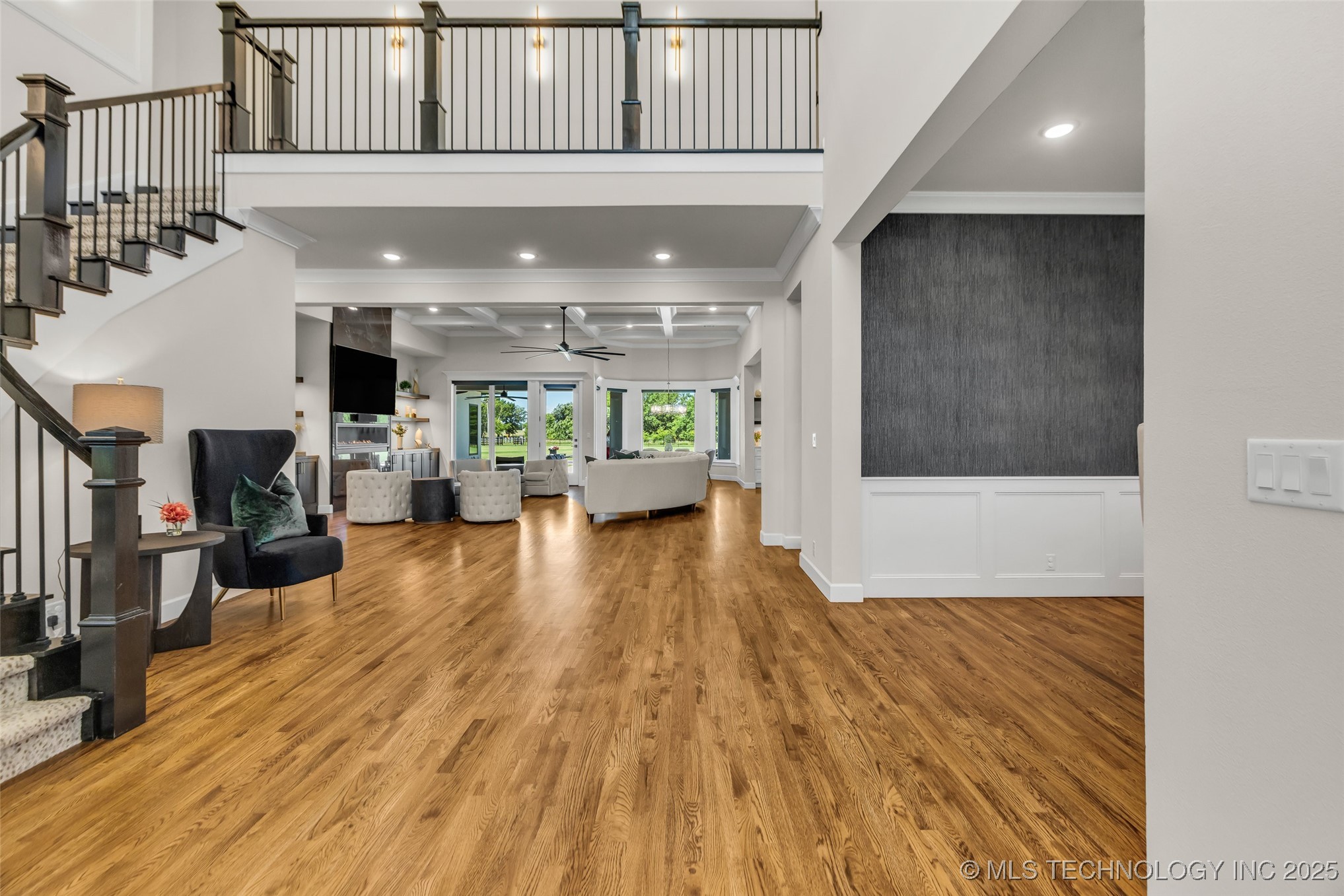 17076 S 31st East Avenue