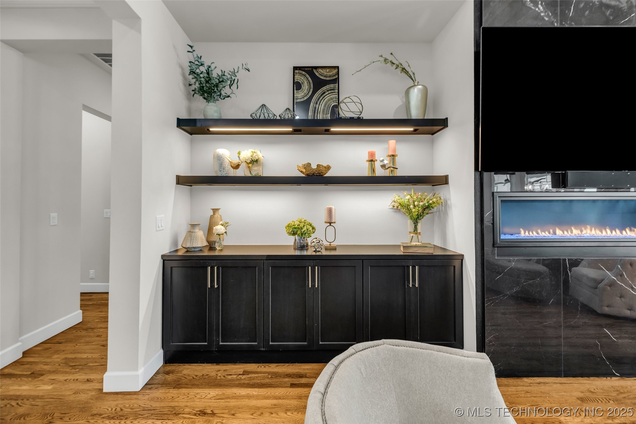 17076 S 31st East Avenue