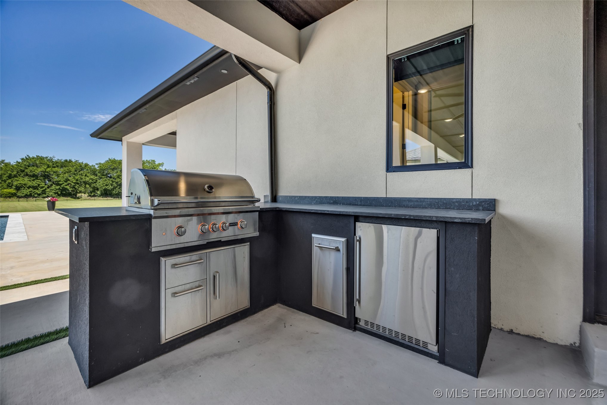 17076 S 31st East Avenue