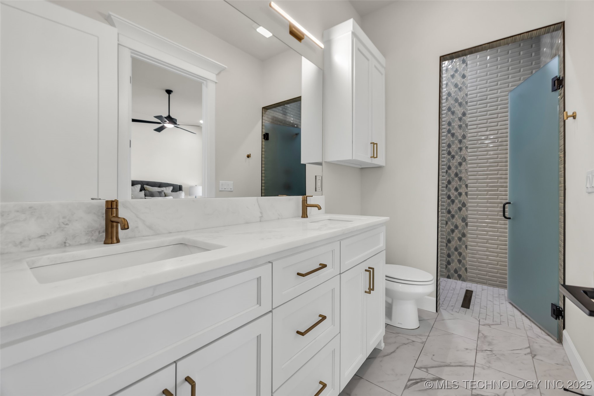 17076 S 31st East Avenue