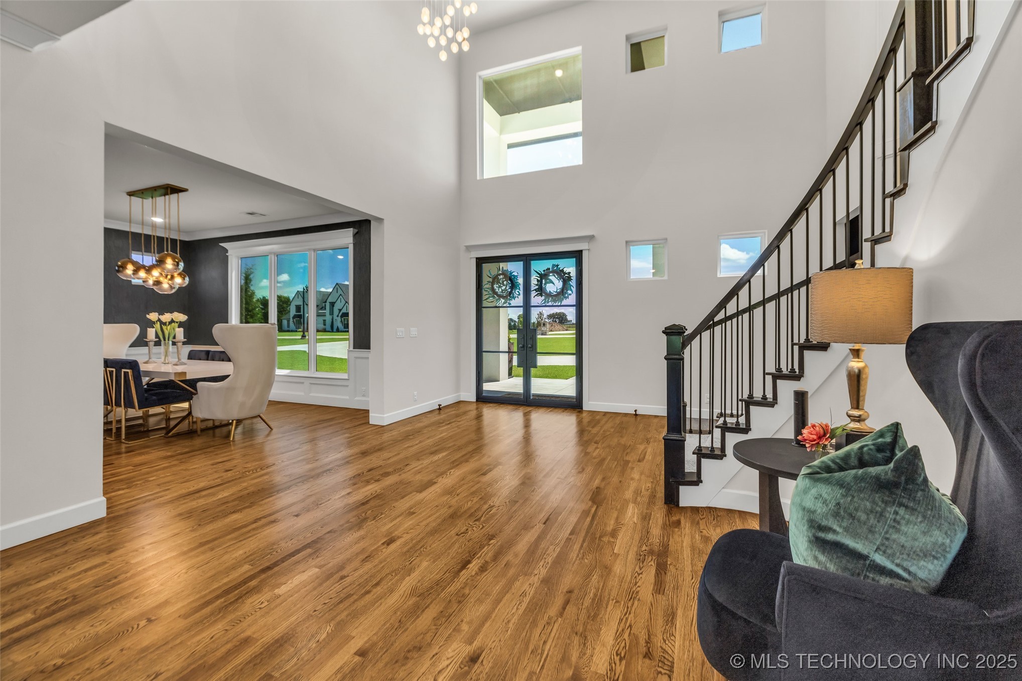 17076 S 31st East Avenue