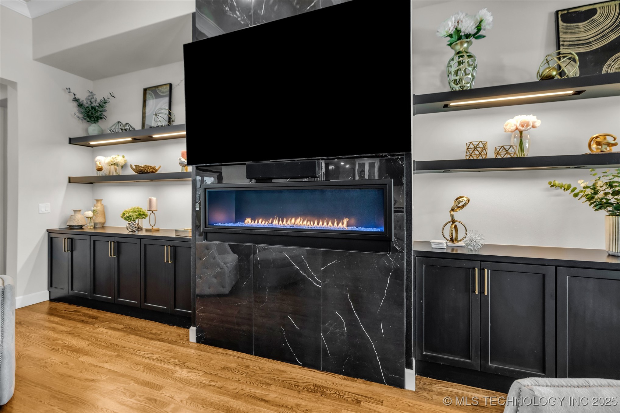 17076 S 31st East Avenue