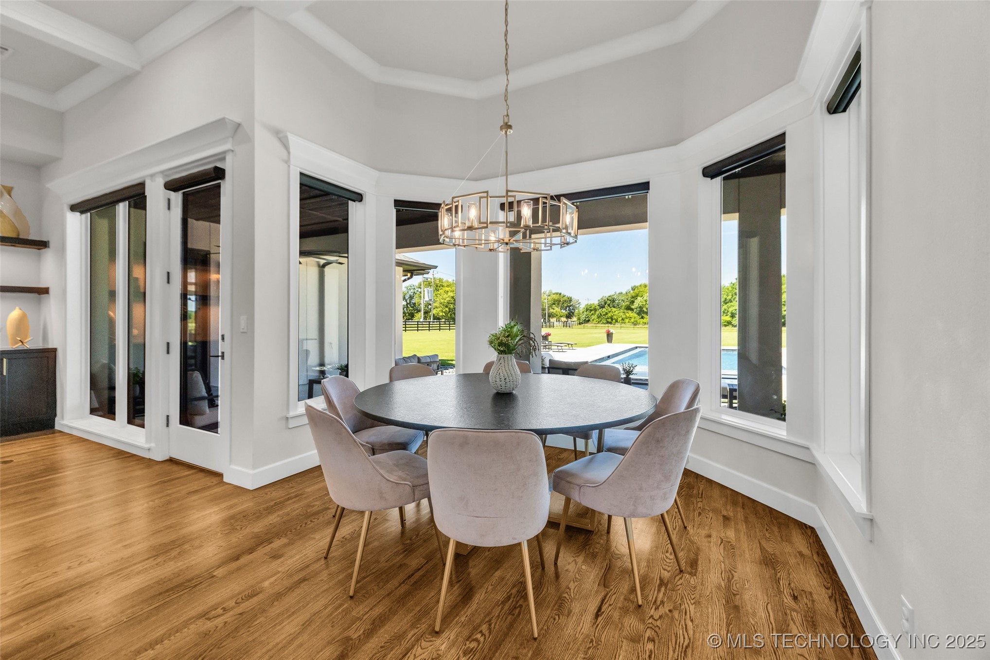 17076 S 31st East Avenue