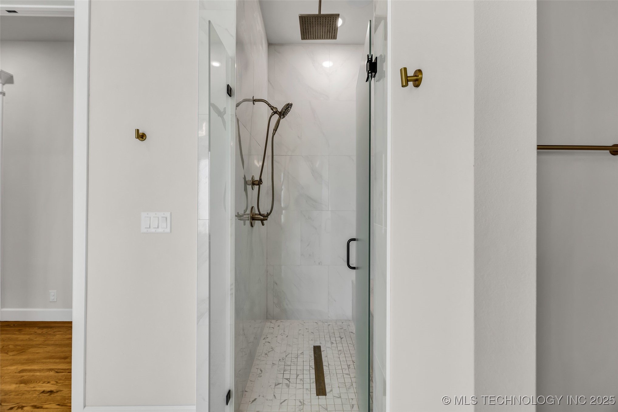 17076 S 31st East Avenue