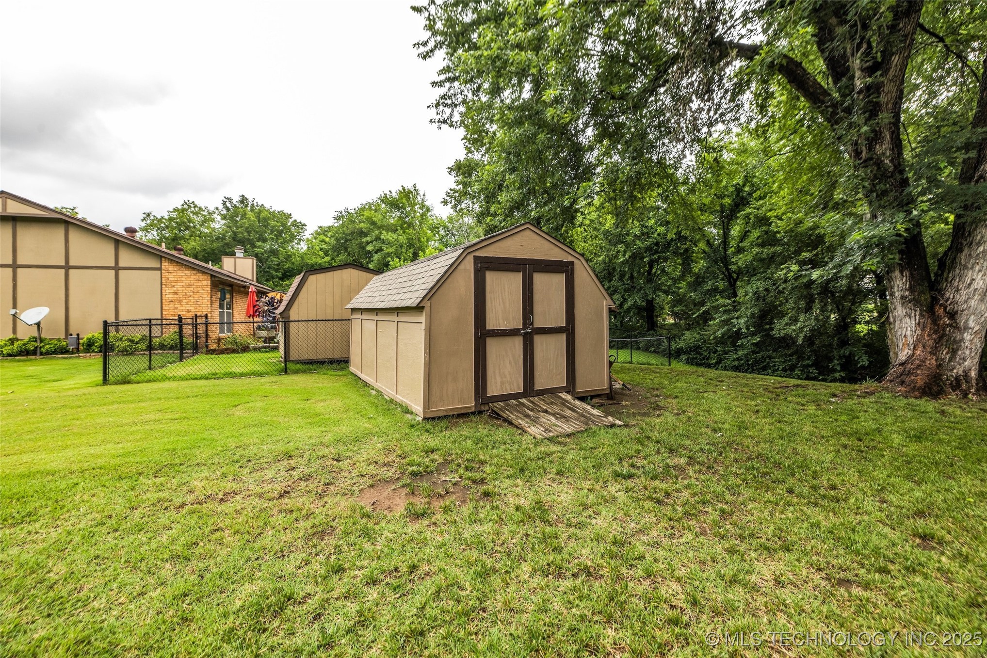 9601 Spring Lake Drive