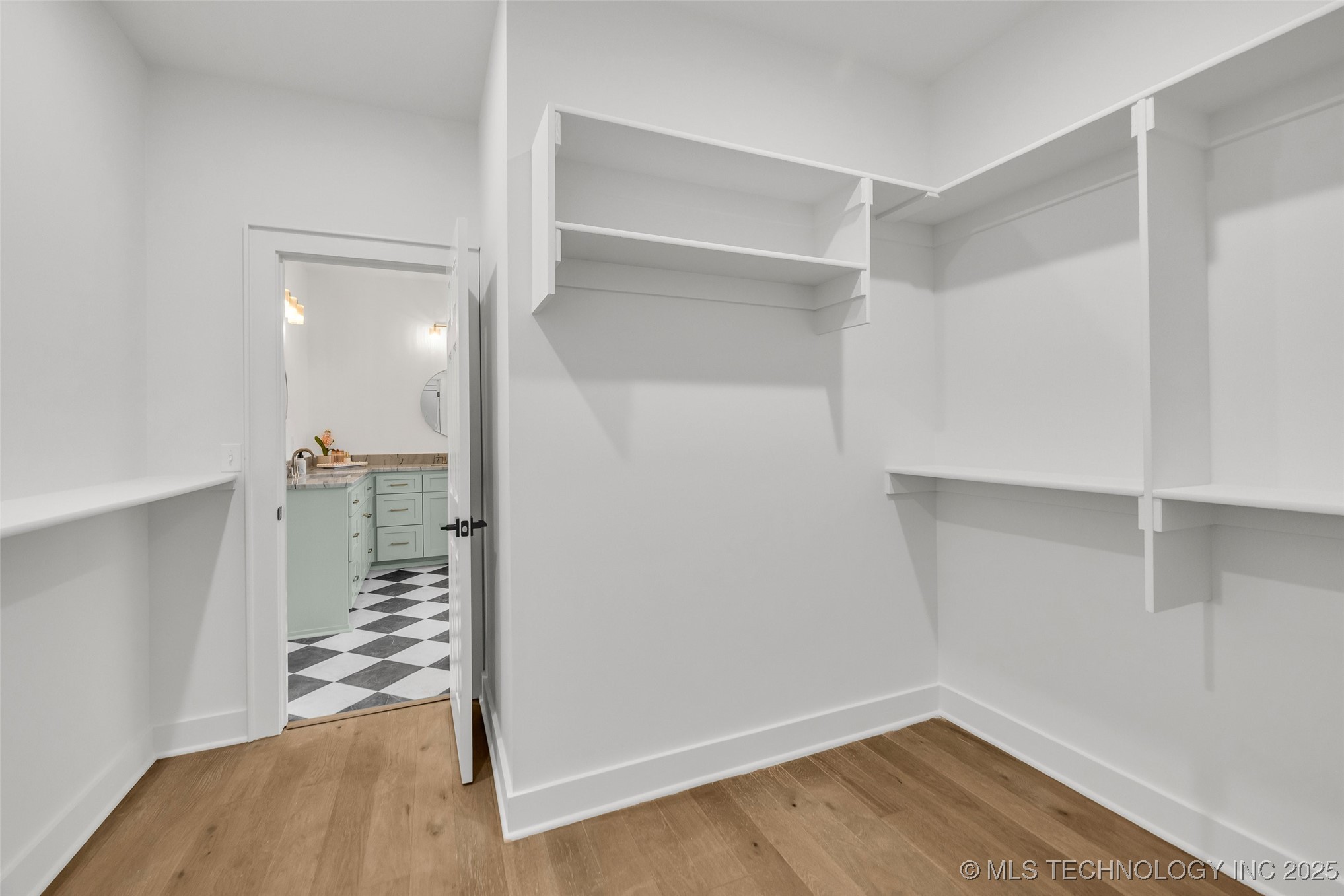 1524 N Main Street