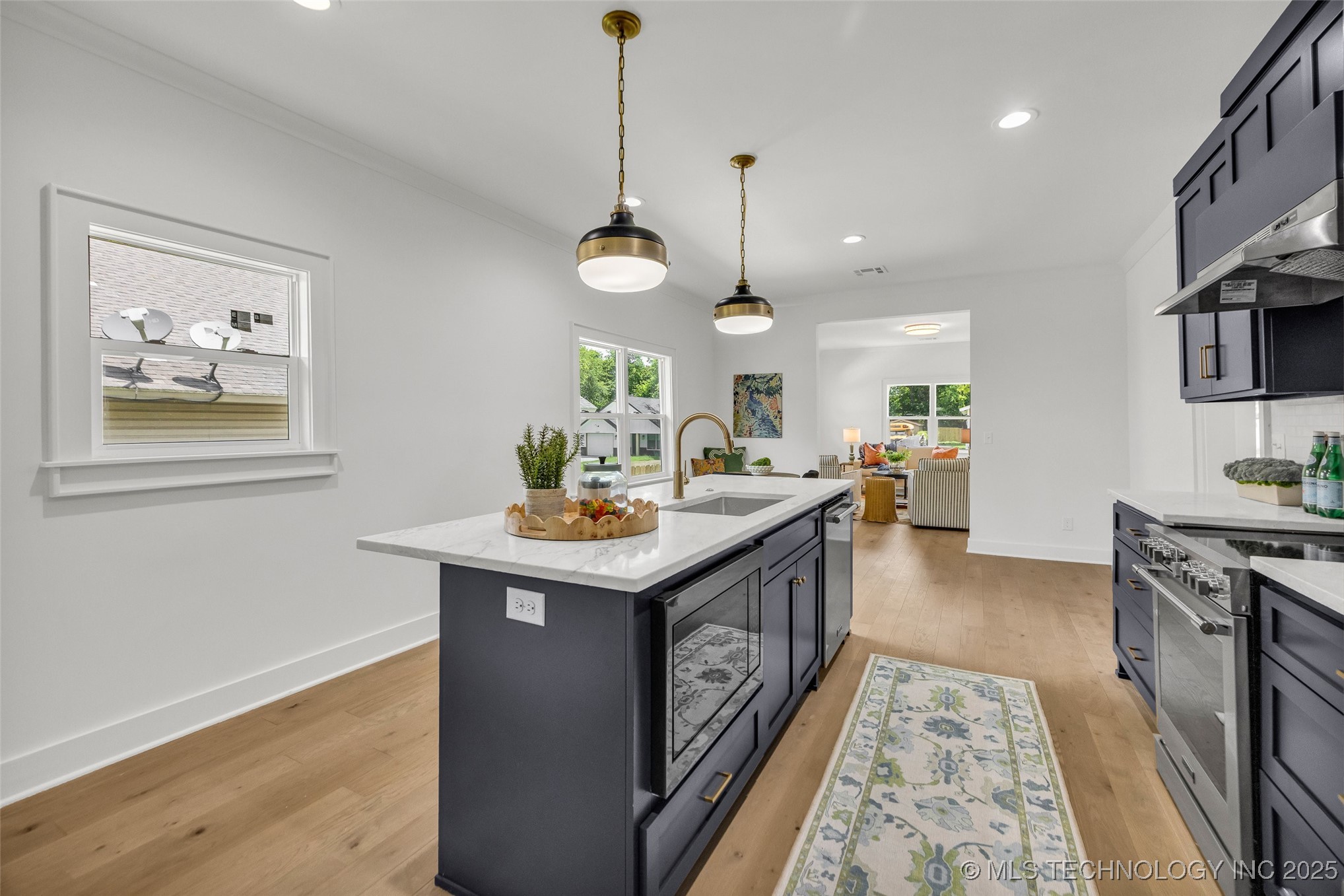 1524 N Main Street