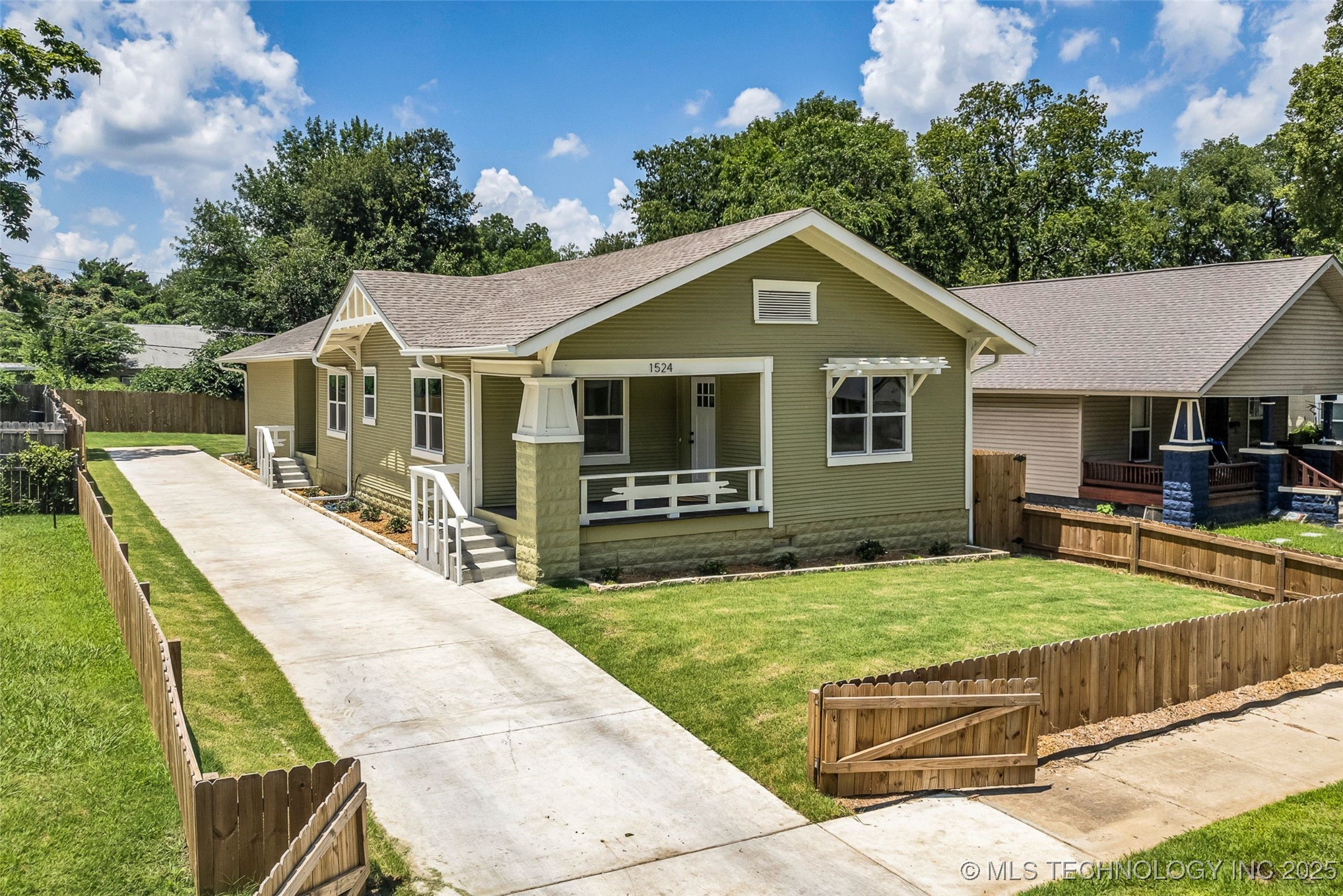 1524 N Main Street