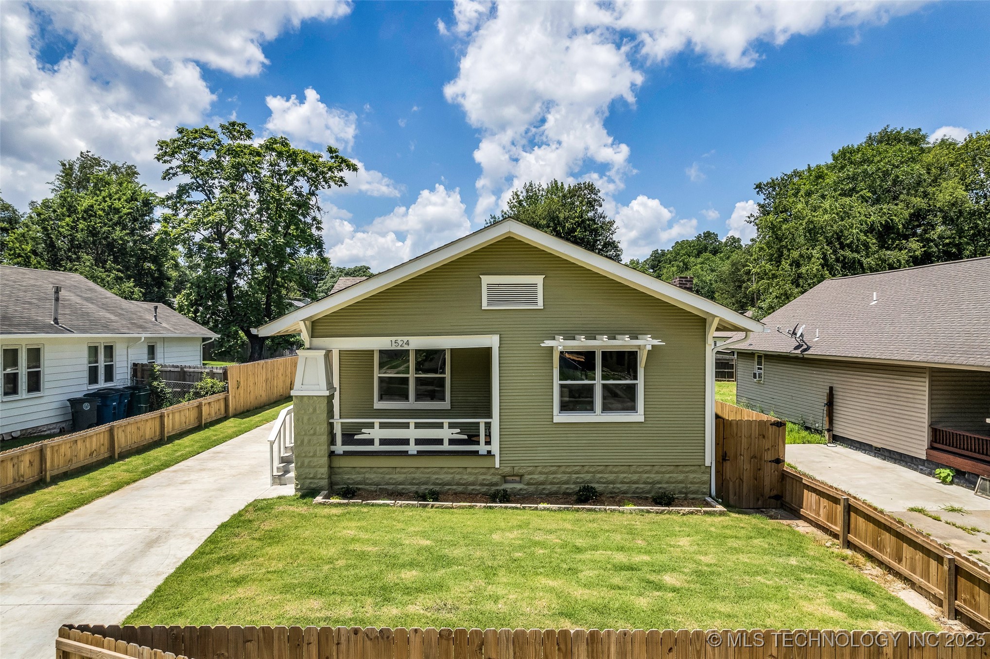 1524 N Main Street